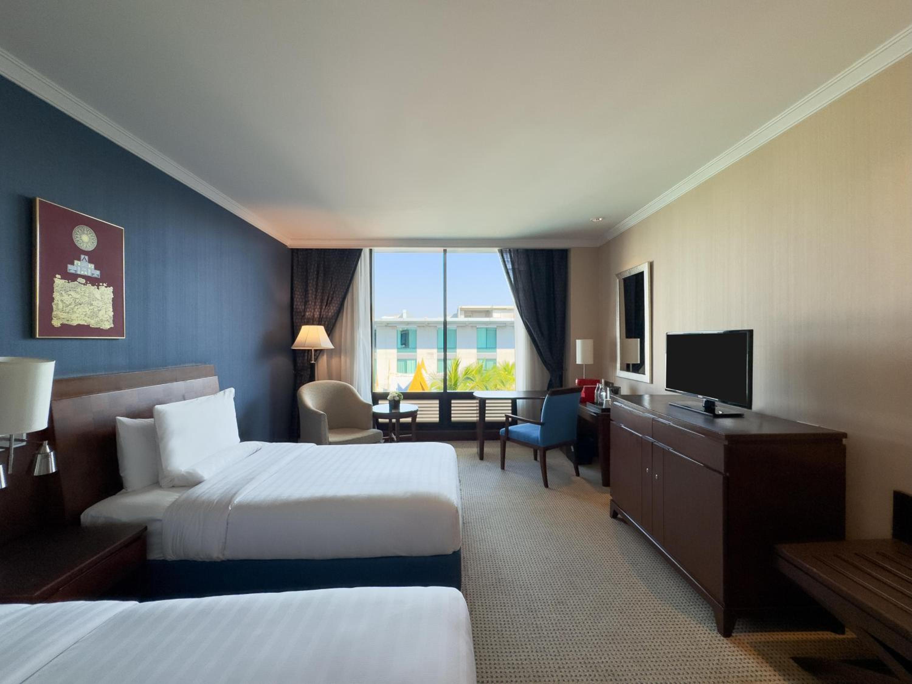 Twin Room with Club Access