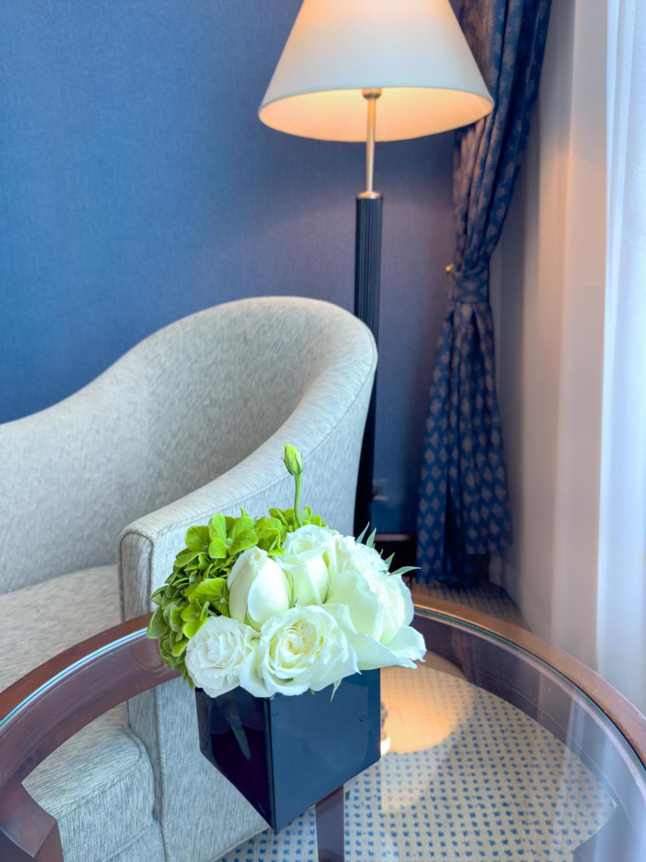 Twin Room with Garden View thumbnail 6