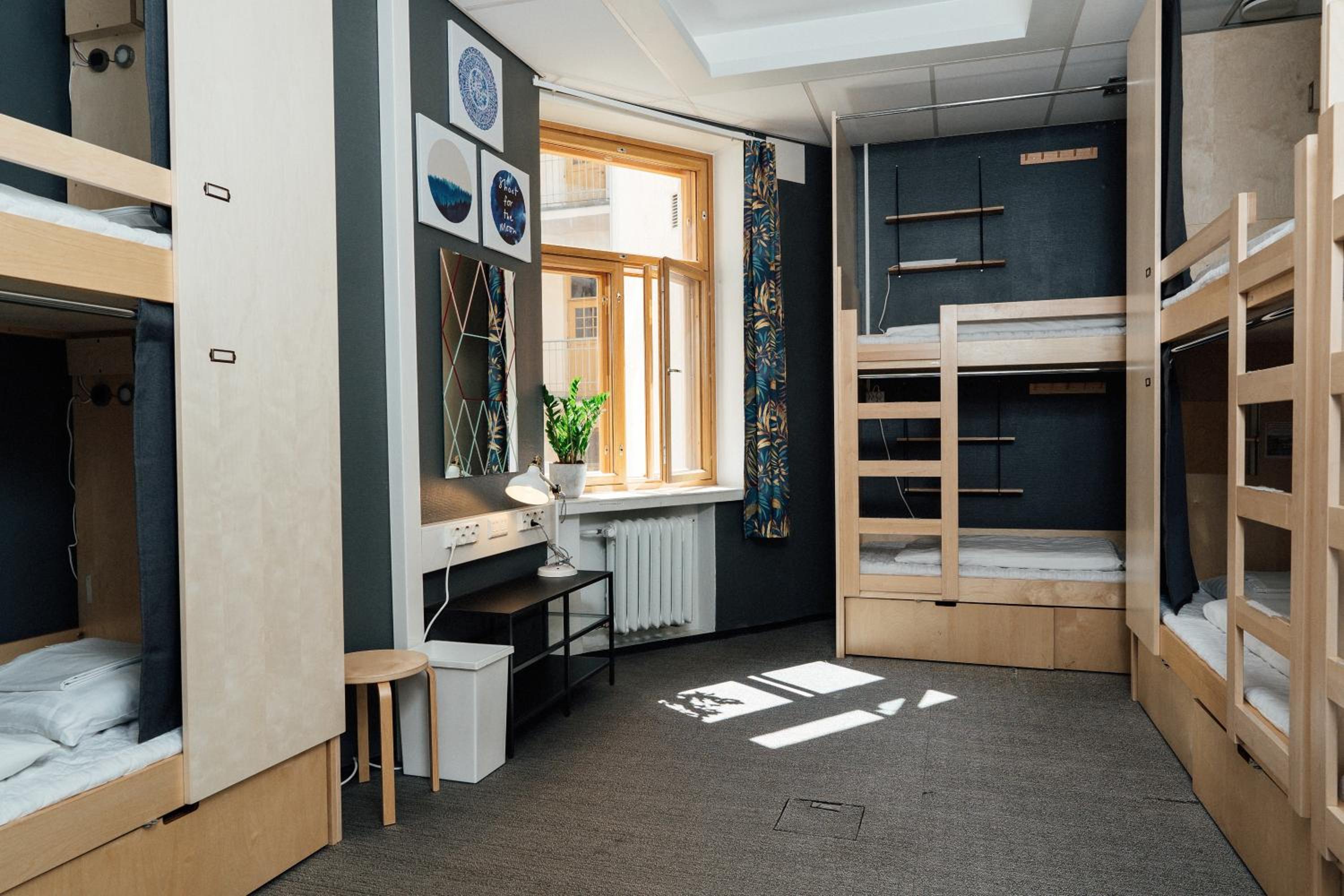 Bed in 8-Bed Mixed Dormitory Room thumbnail 5