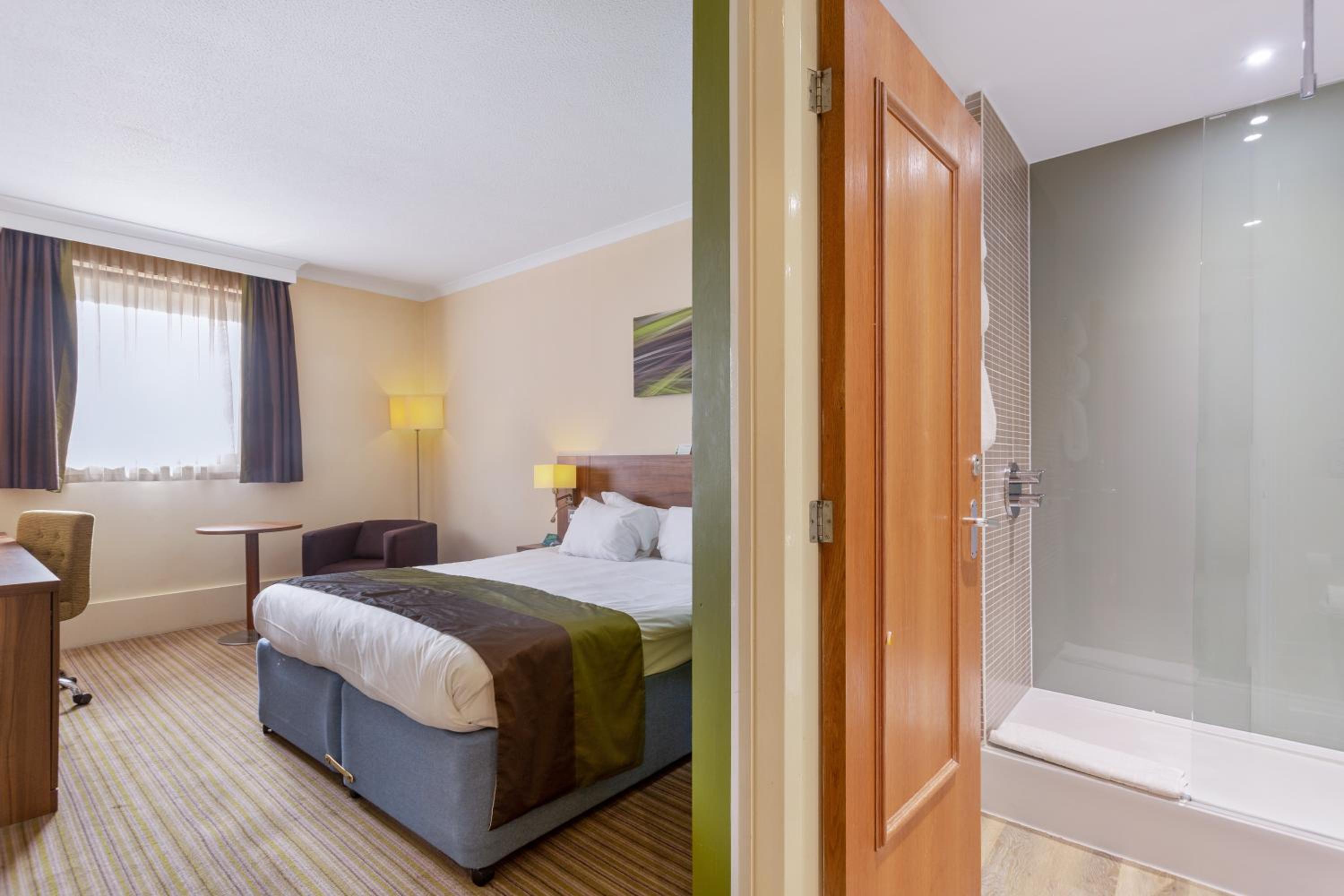 Standard Room - Photo 1