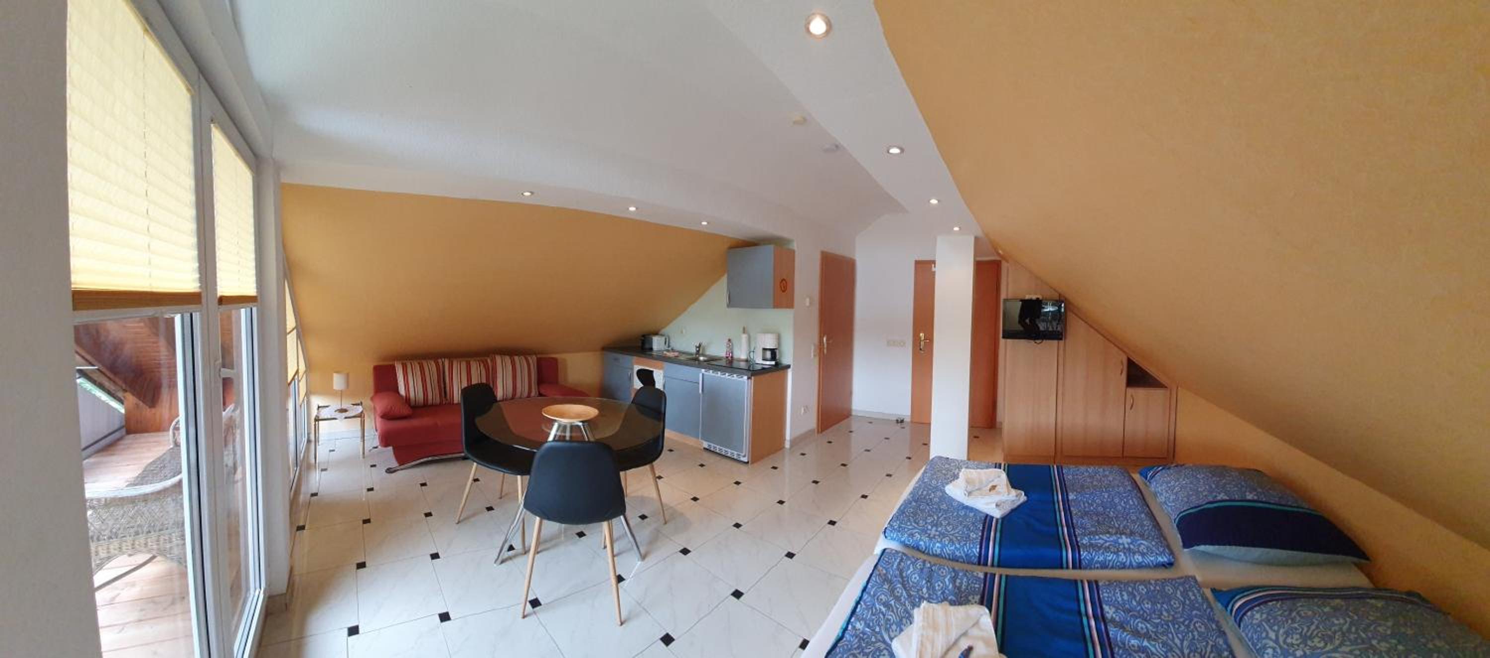 One-Bedroom Apartment photo 2