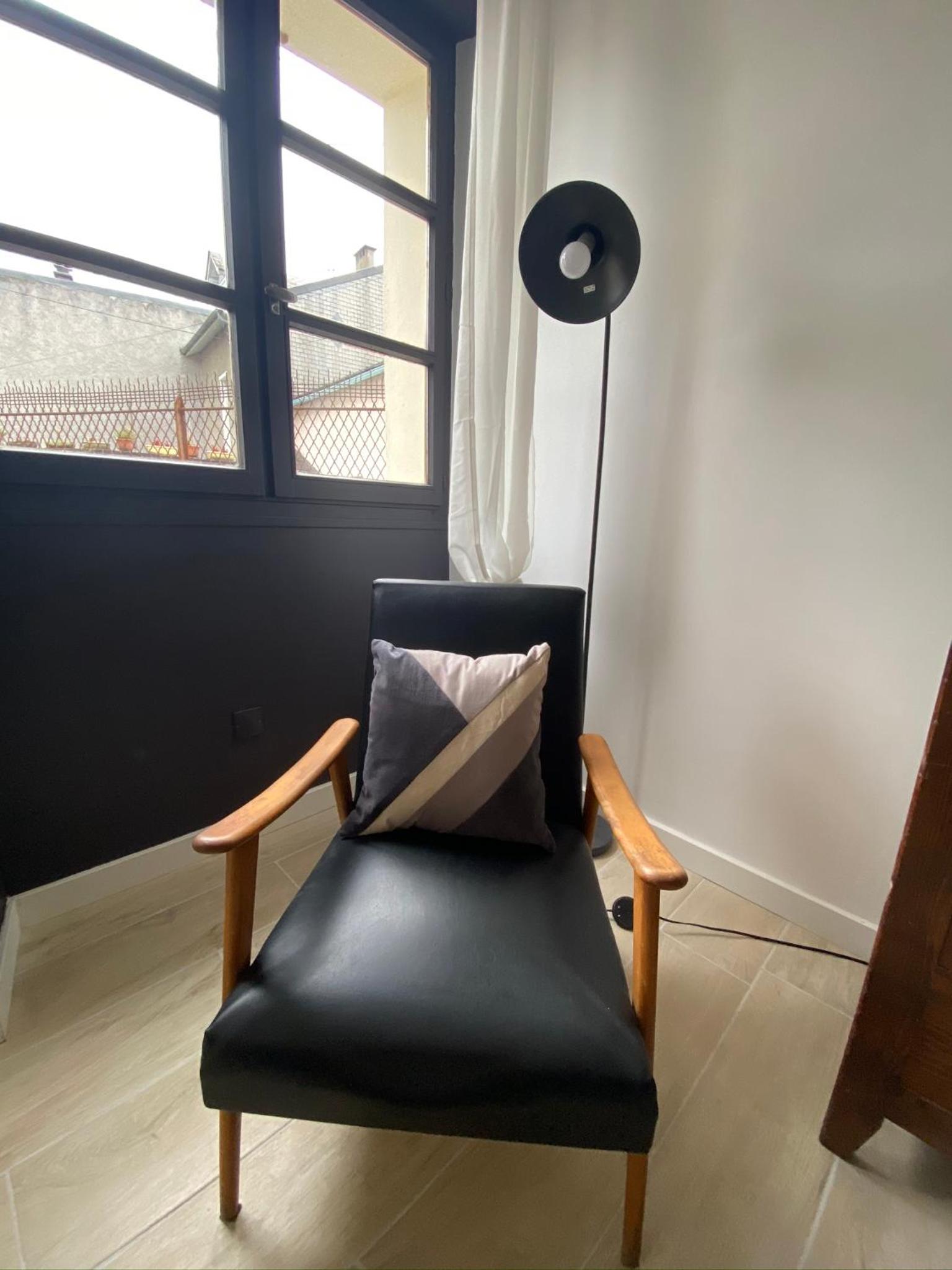 Studio Apartment - Photo 12