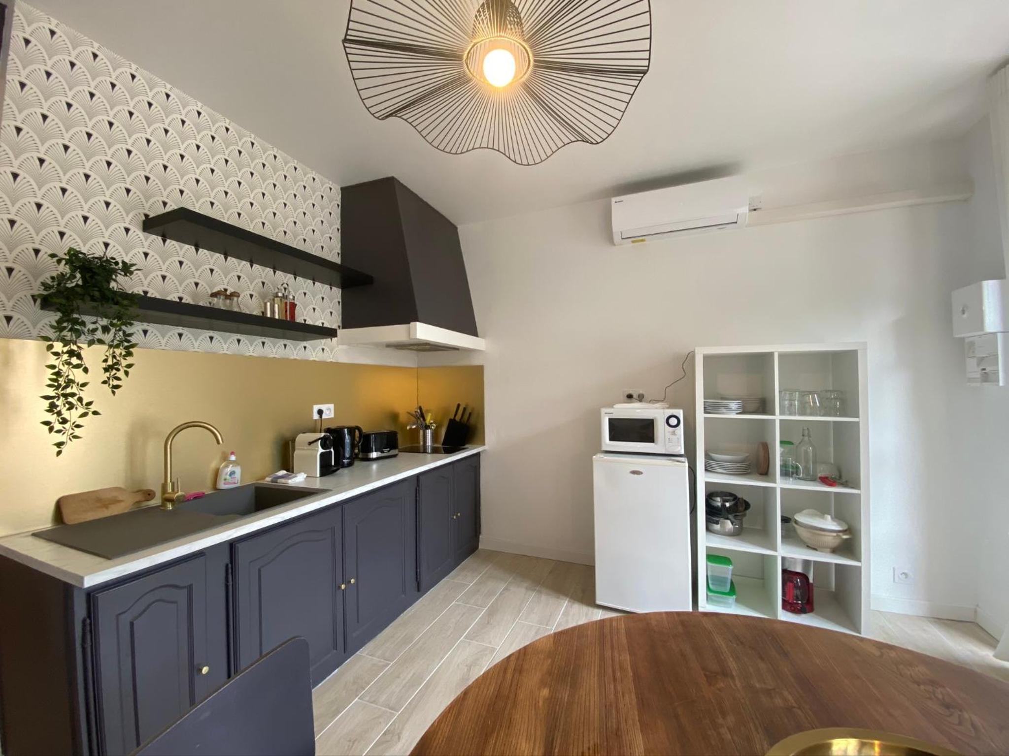 Studio Apartment - Photo 7