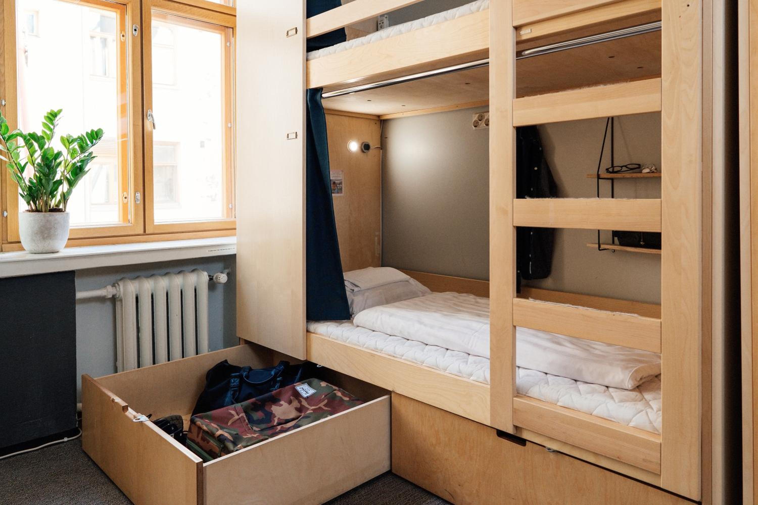 Bed in 8-Bed Mixed Dormitory Room thumbnail 5