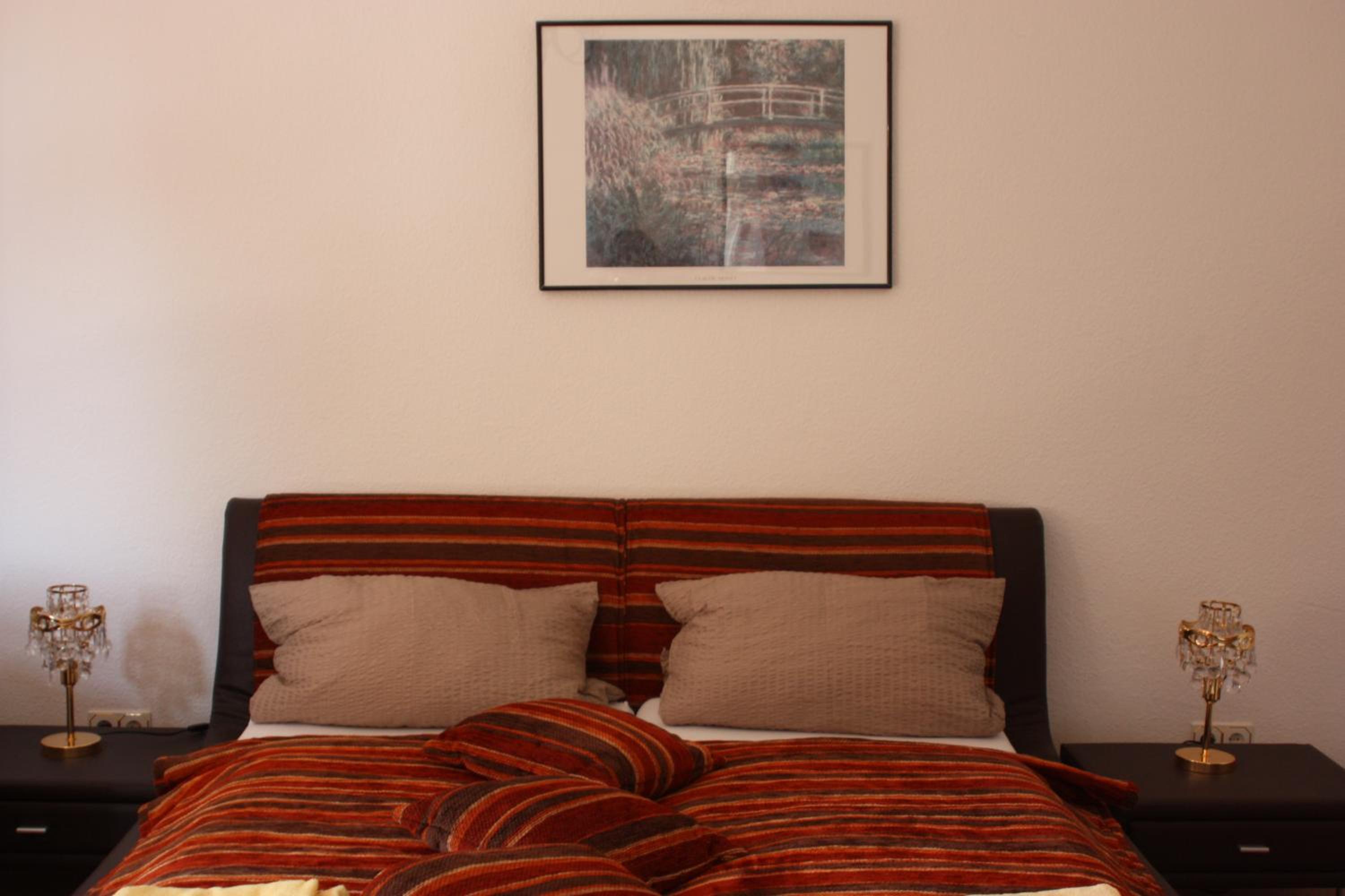 Family Room photo 3