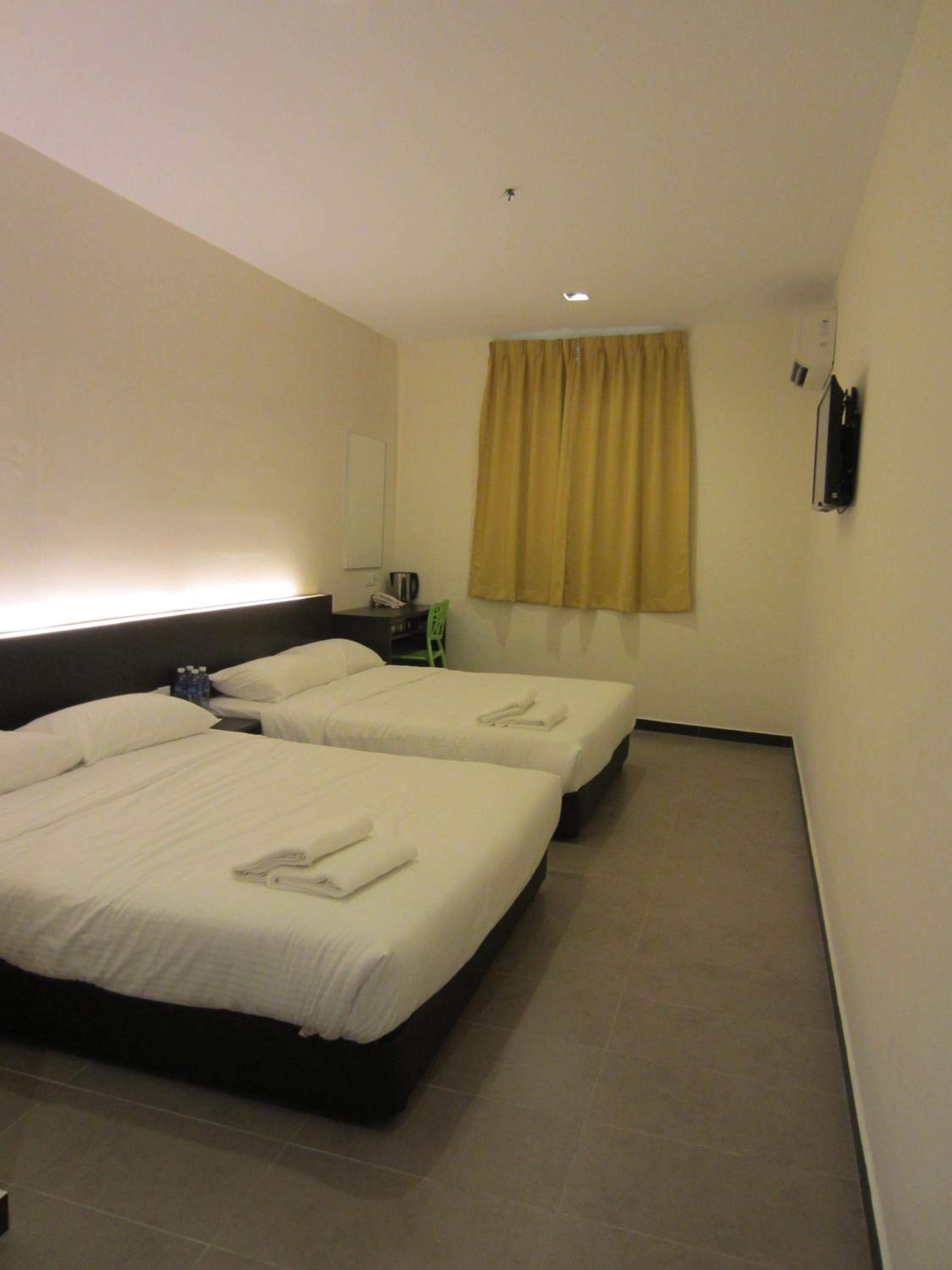 Deluxe Family Room