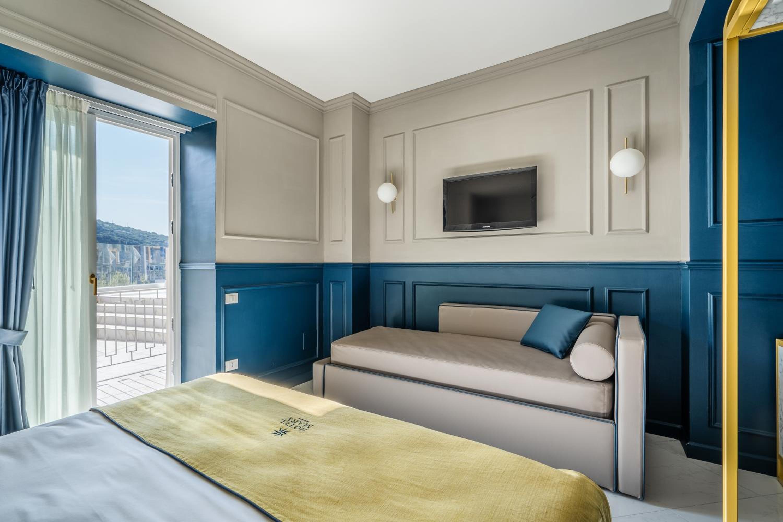 Habitación Deluxe con Vista a la Piscina