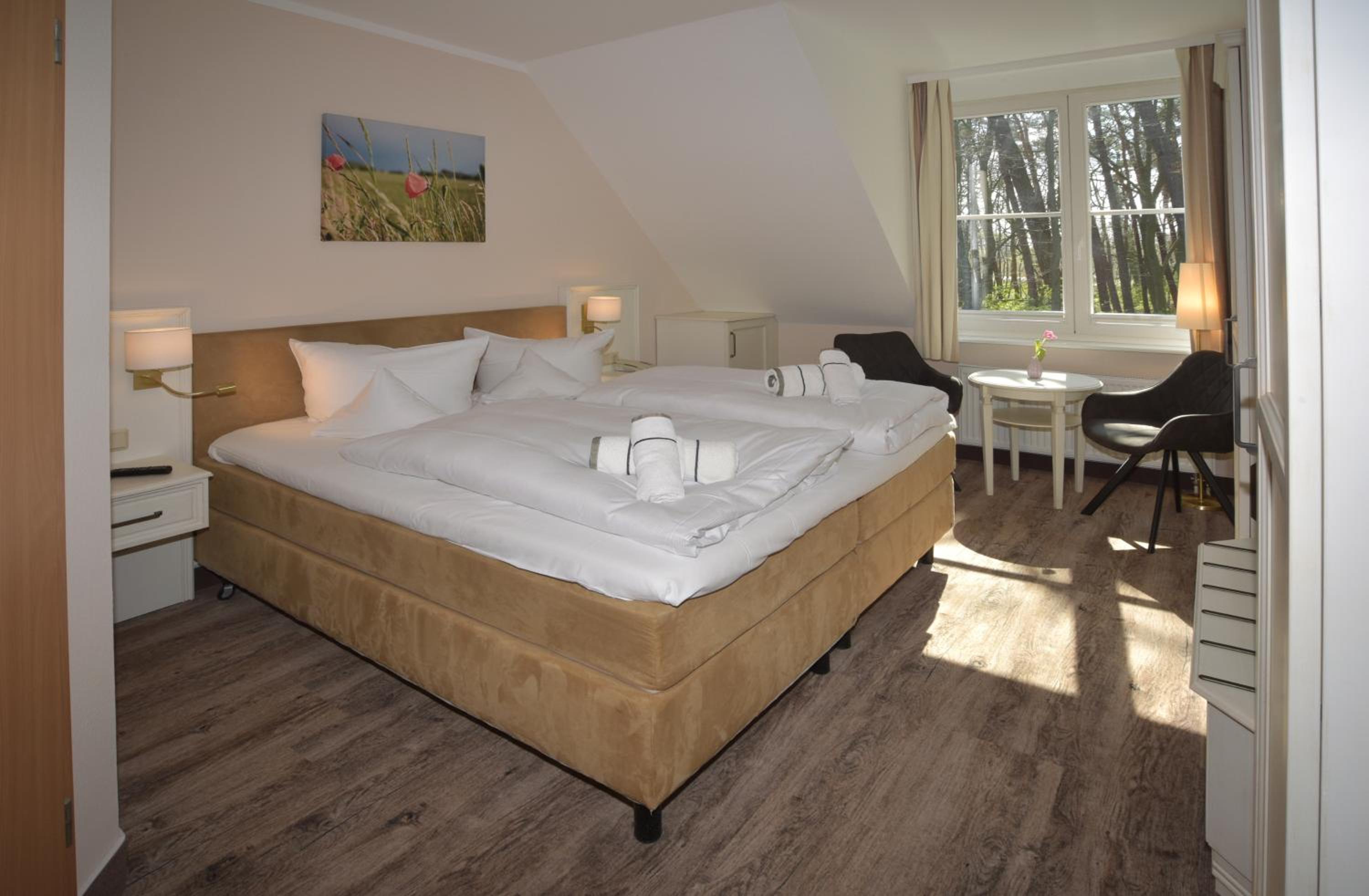 Double Room with Forest View - Photo 4