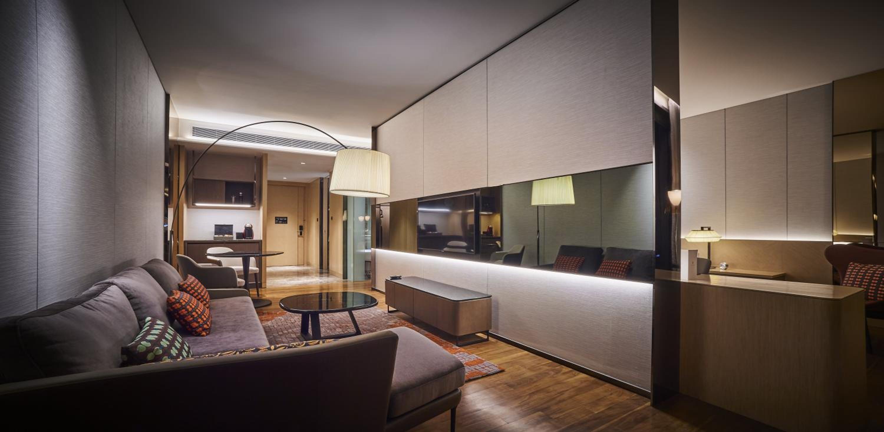 Studio Suite - Photo 3