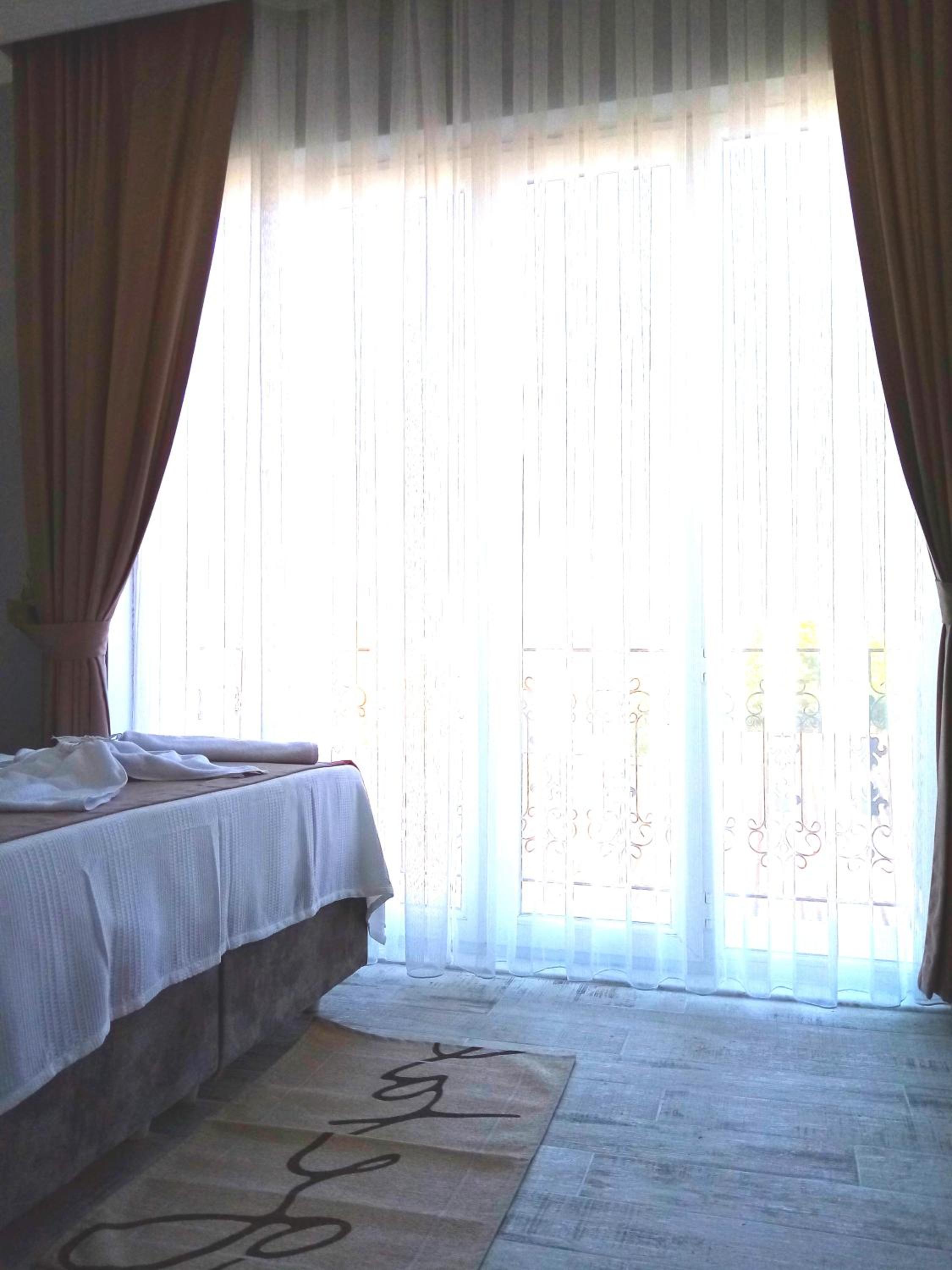 Deluxe Double Room with Balcony and Sea View photo 2