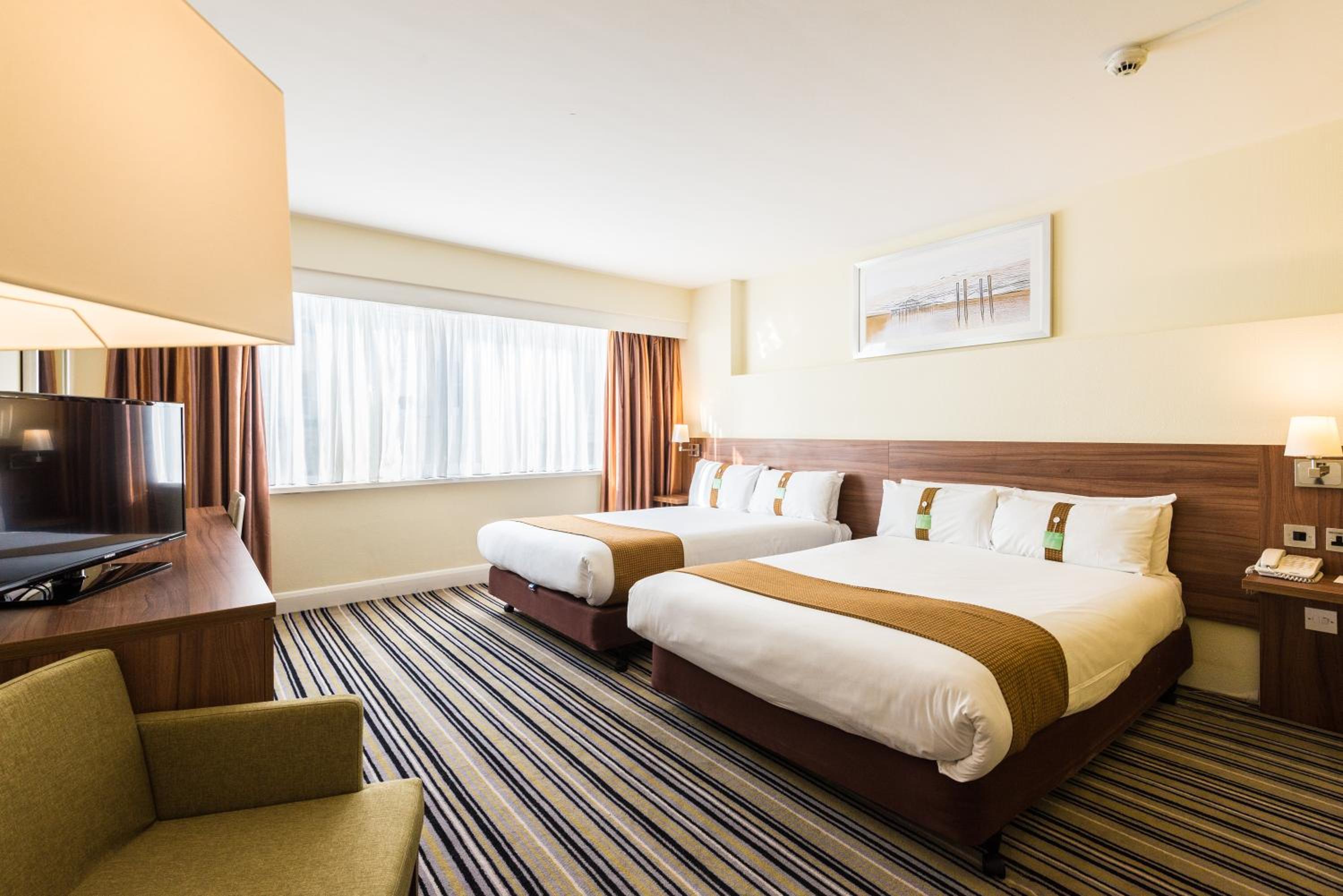 Premium Double Room with Two Double Beds - Photo 1