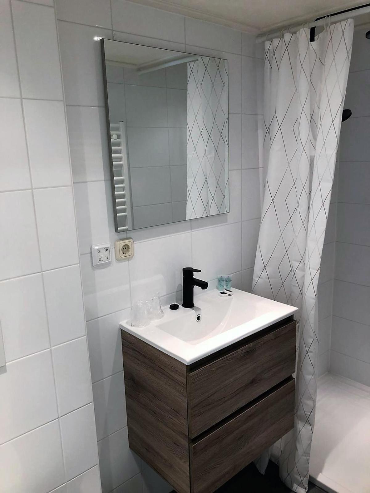 Large Double Room photo 2