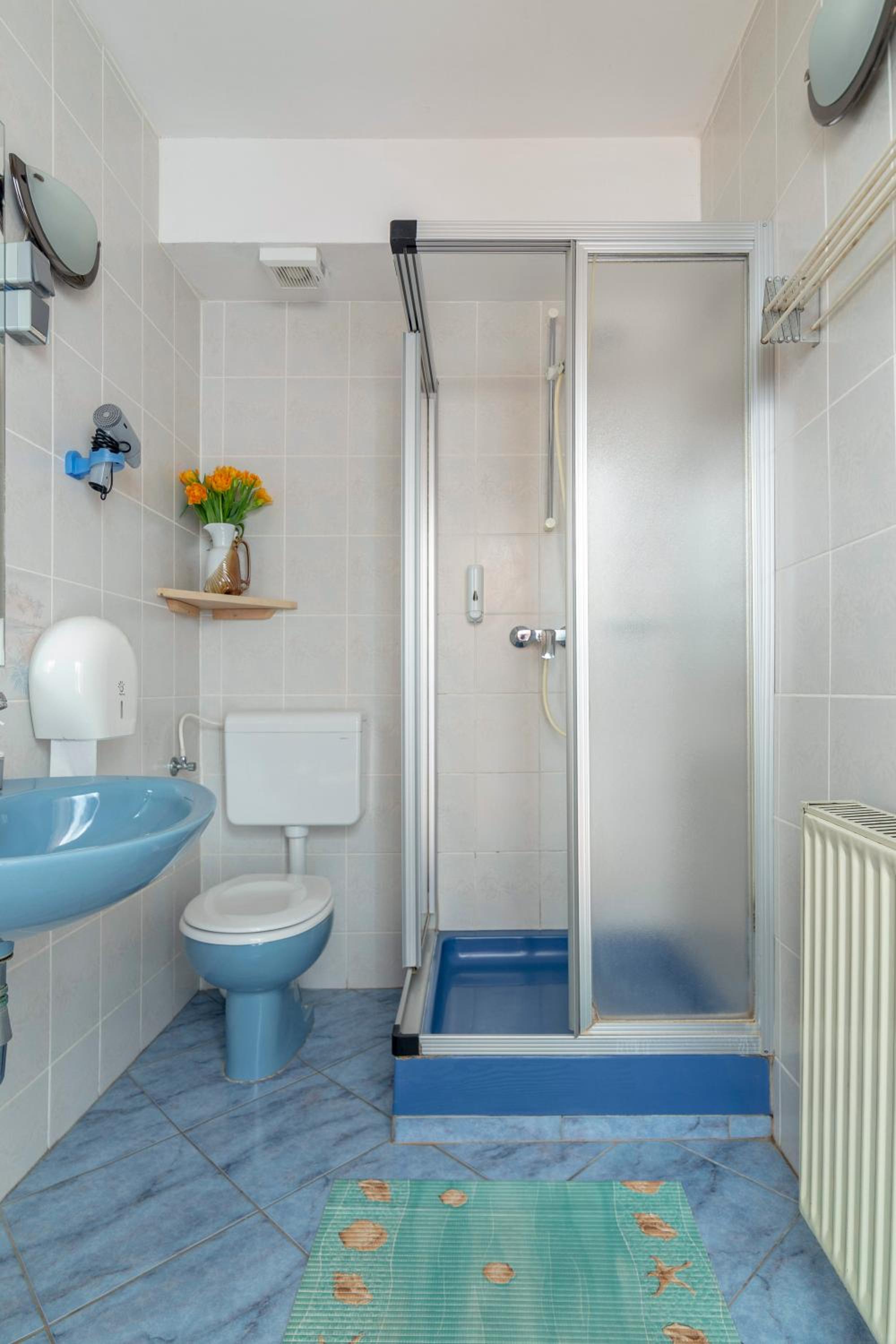 Studio Apartment photo 1