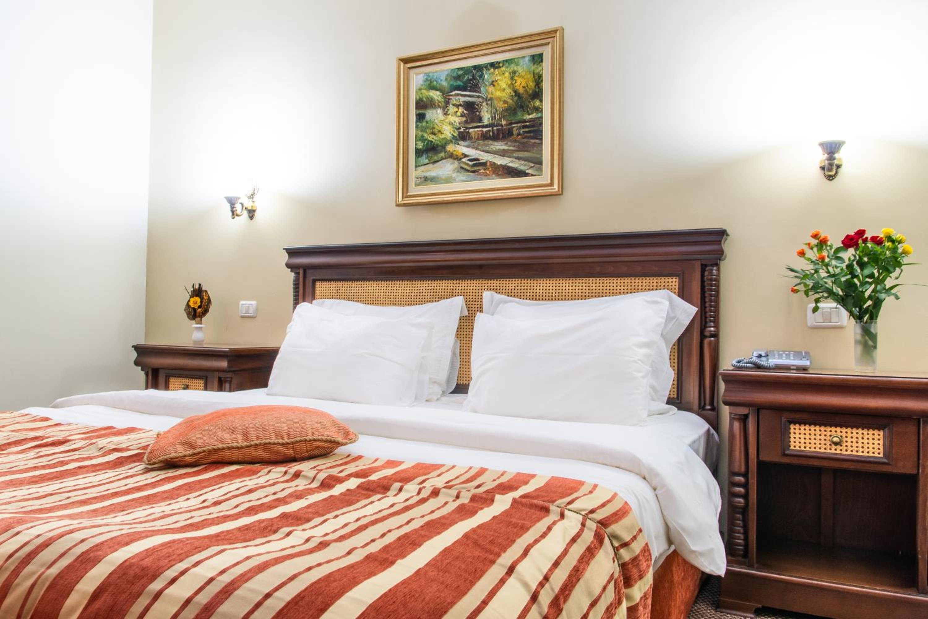 מלון אטריום אתנאום בוקרשט — Deluxe Double Room