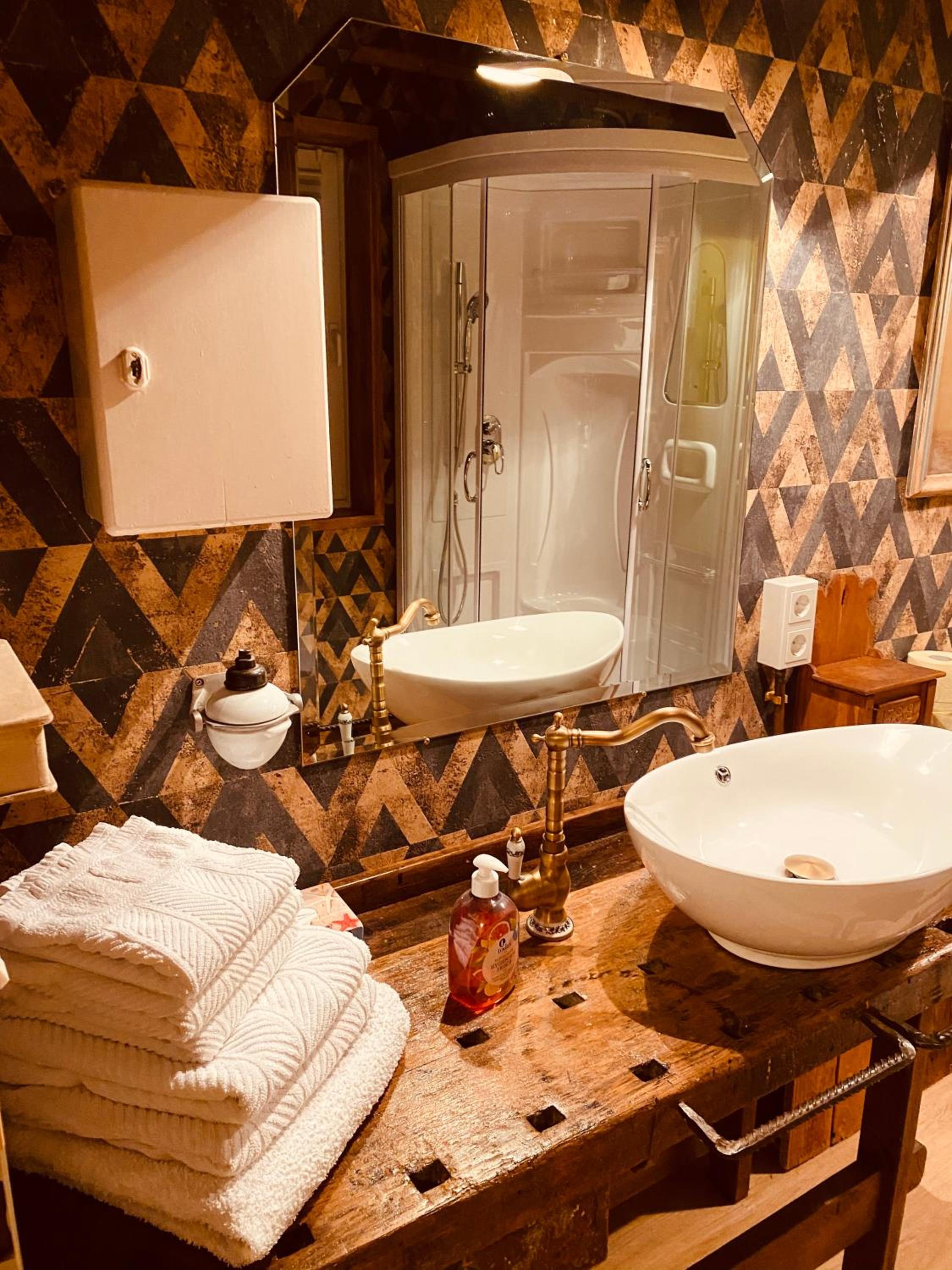 Apartment - Photo 8