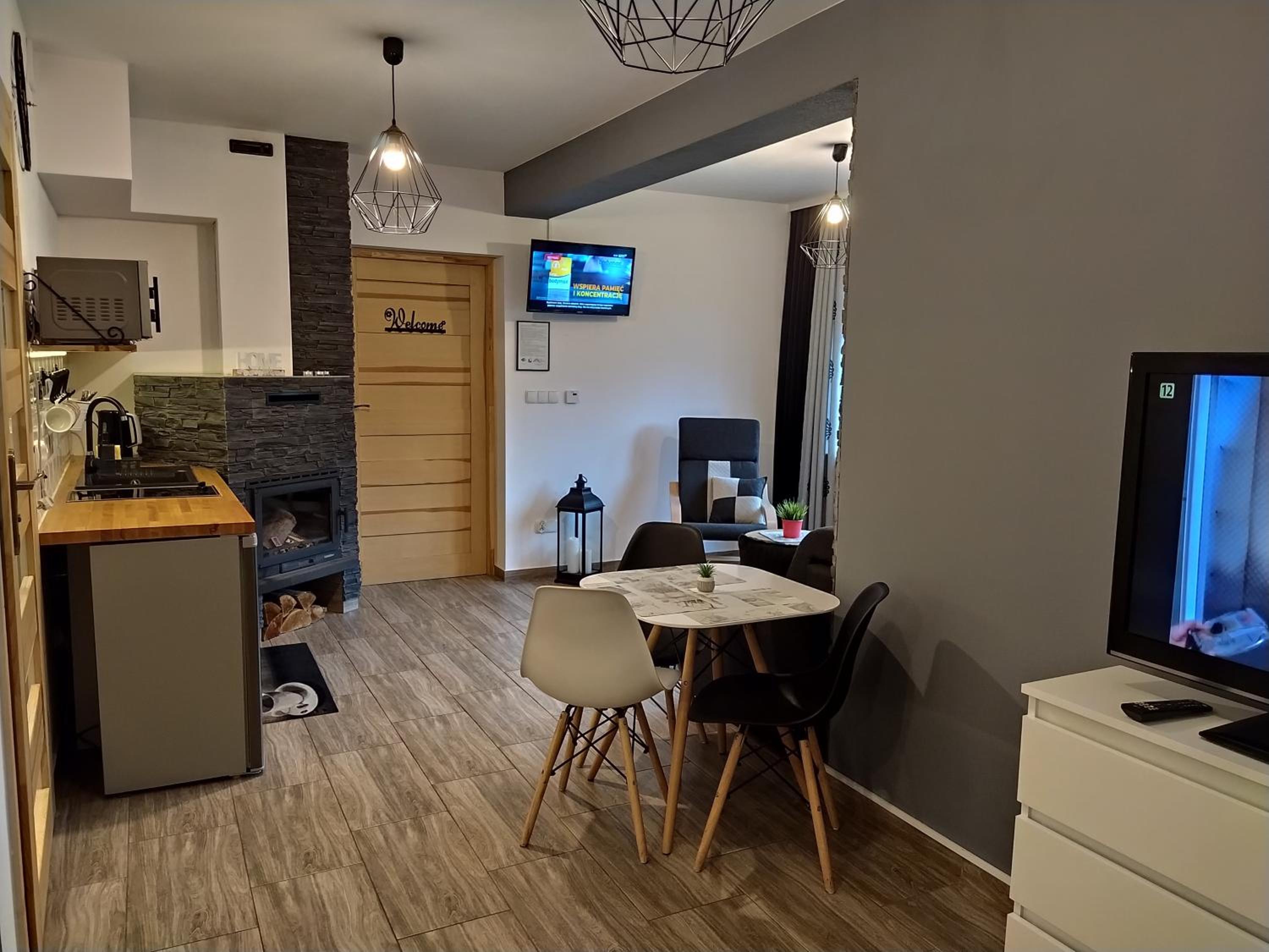 One-Bedroom Apartment - Photo 11