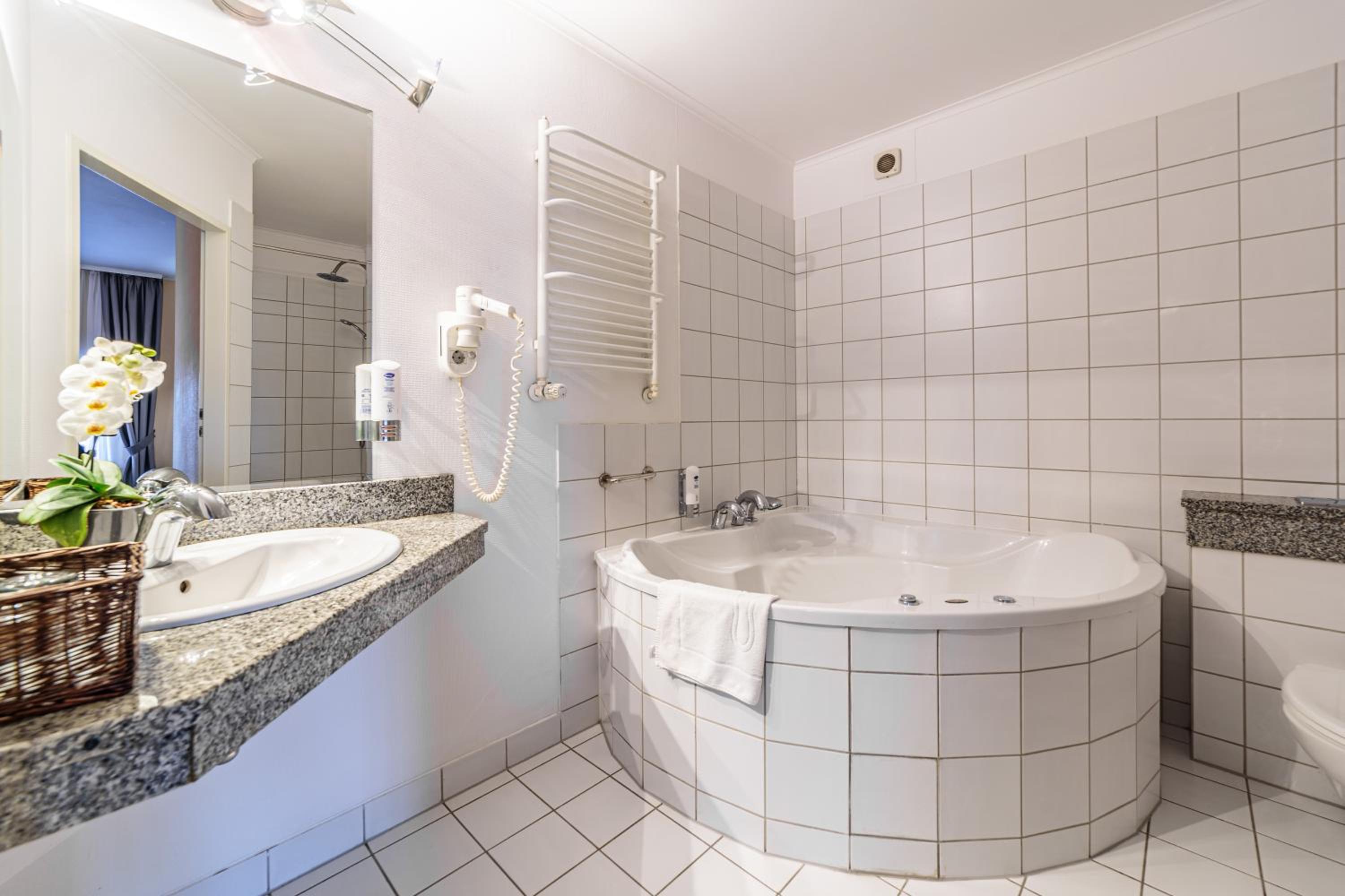 Apartment - Photo 3