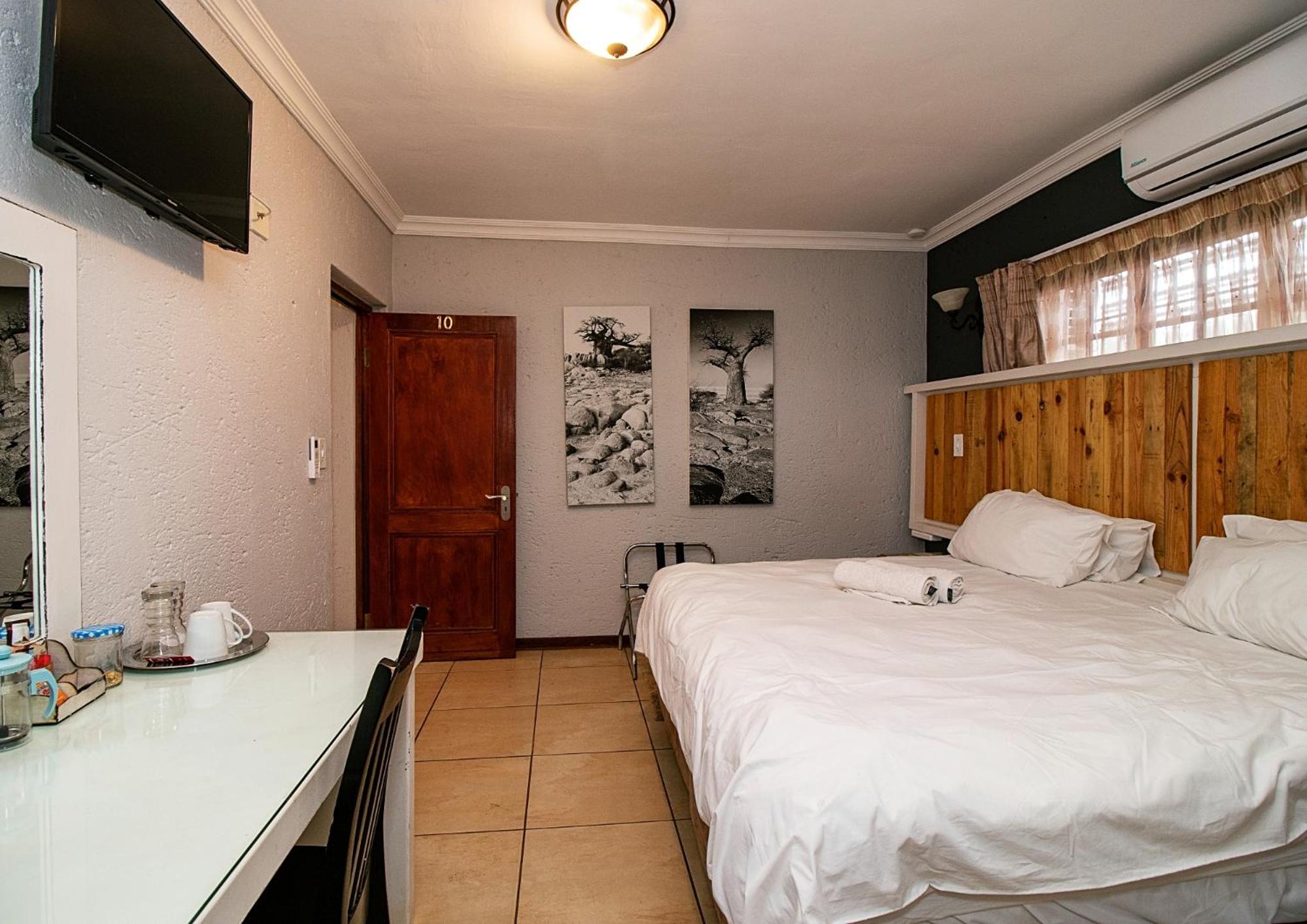  Double Room - Photo 2