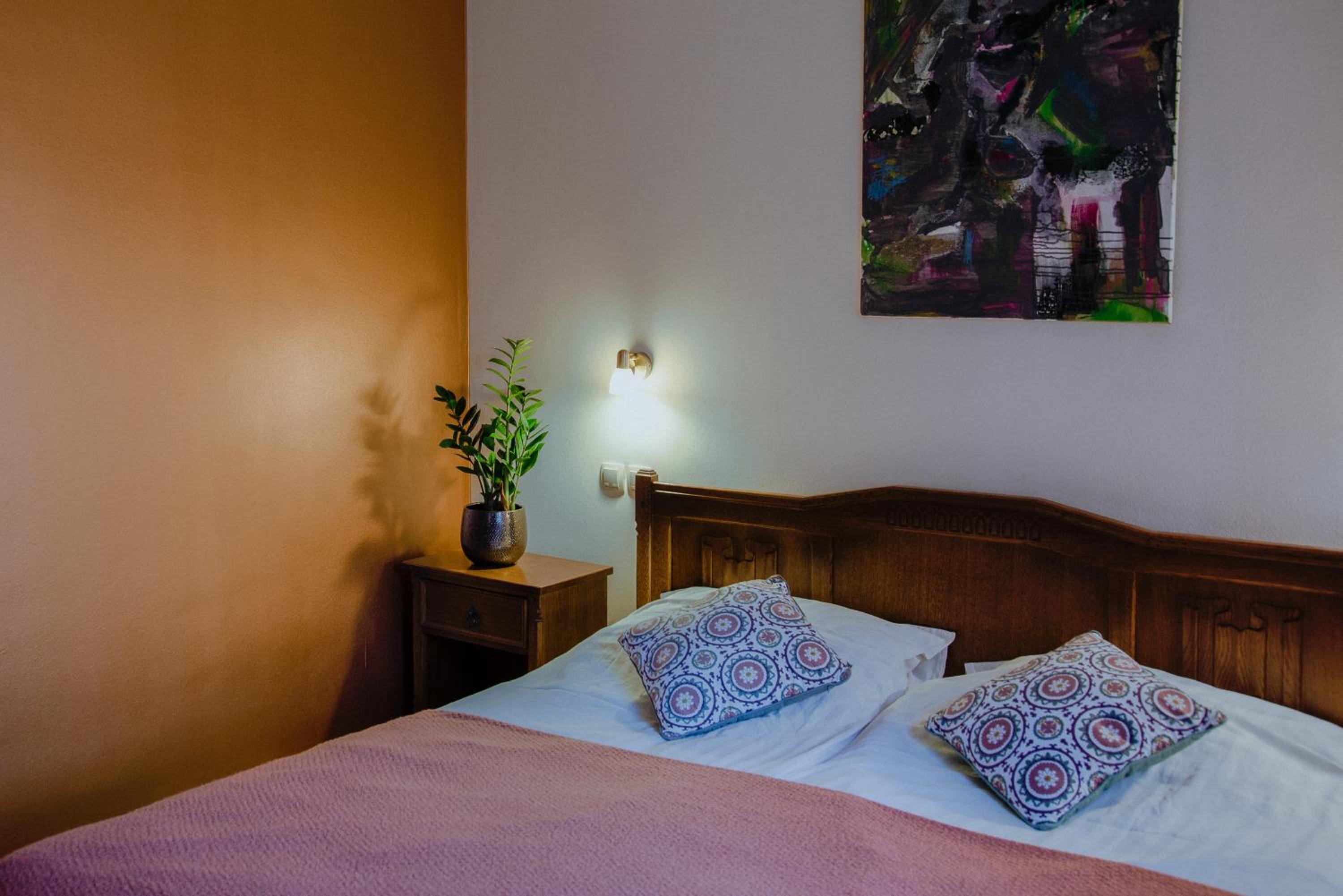 Large Double Room photo 1