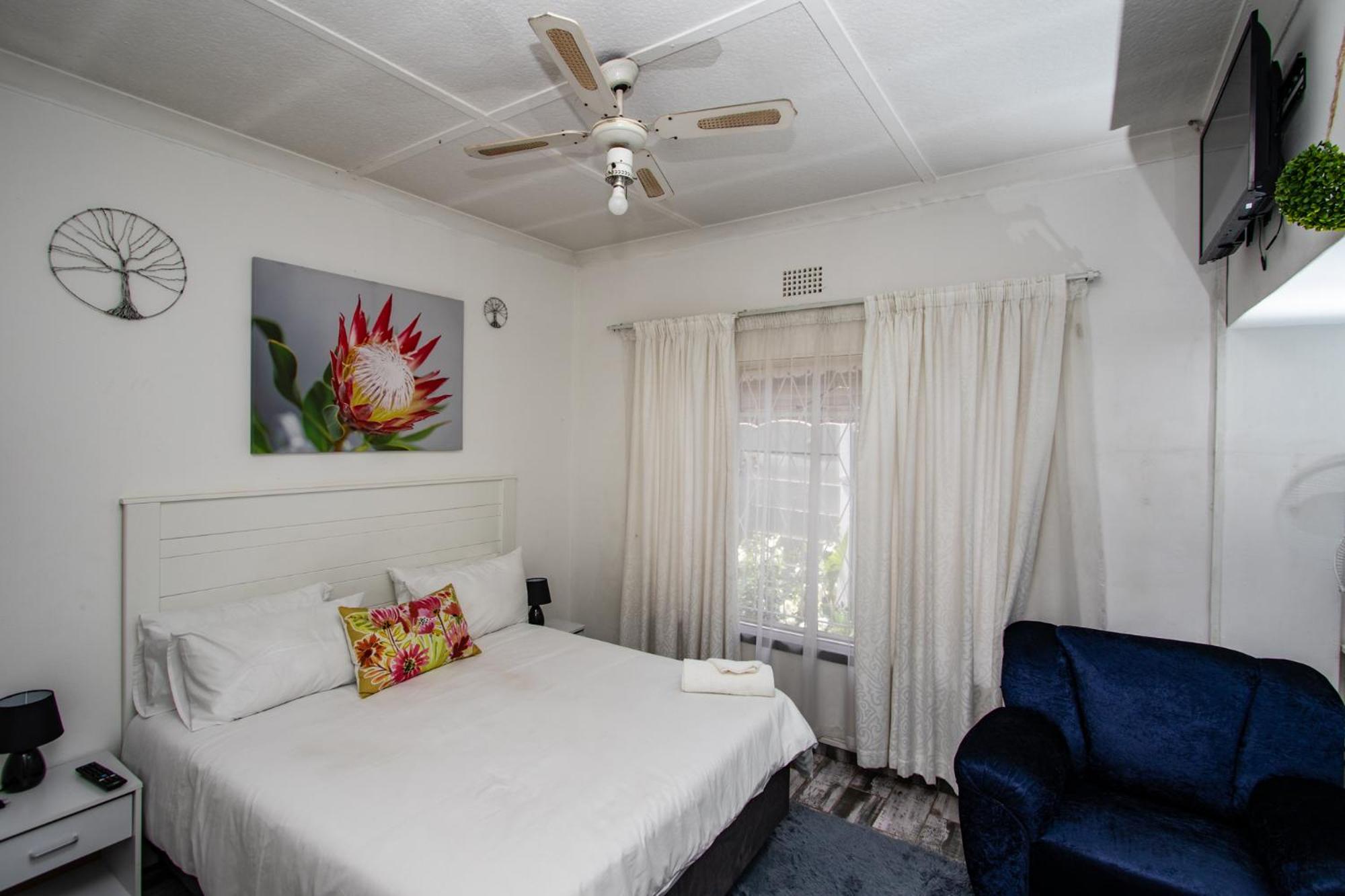 Deluxe Double Room - Photo 18