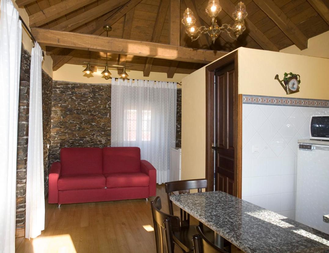 One-Bedroom House photo 2