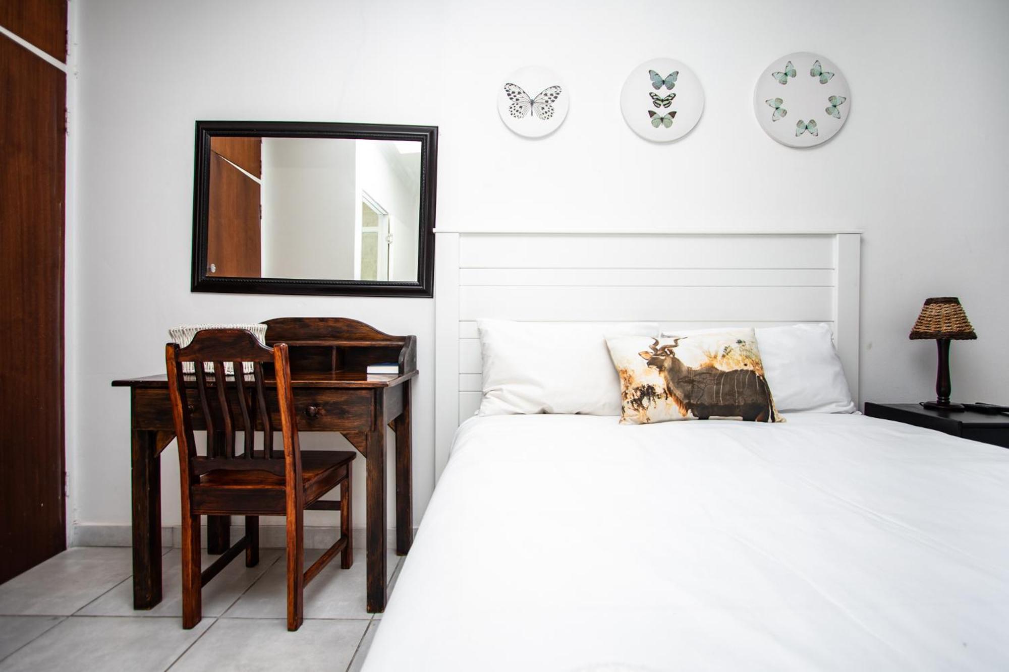 Deluxe Double Room - Photo 17