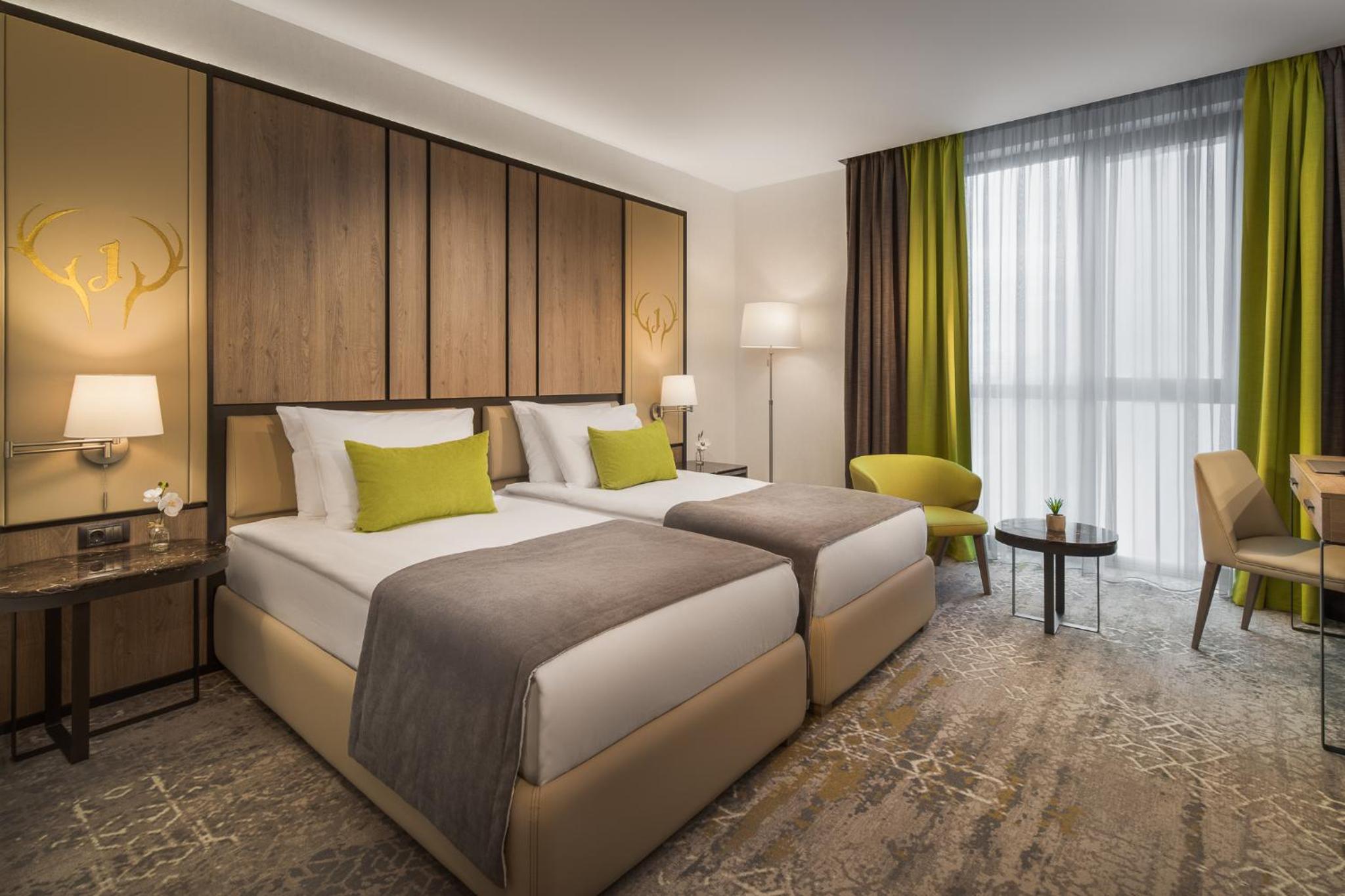 Standard Twin Room - Photo 3
