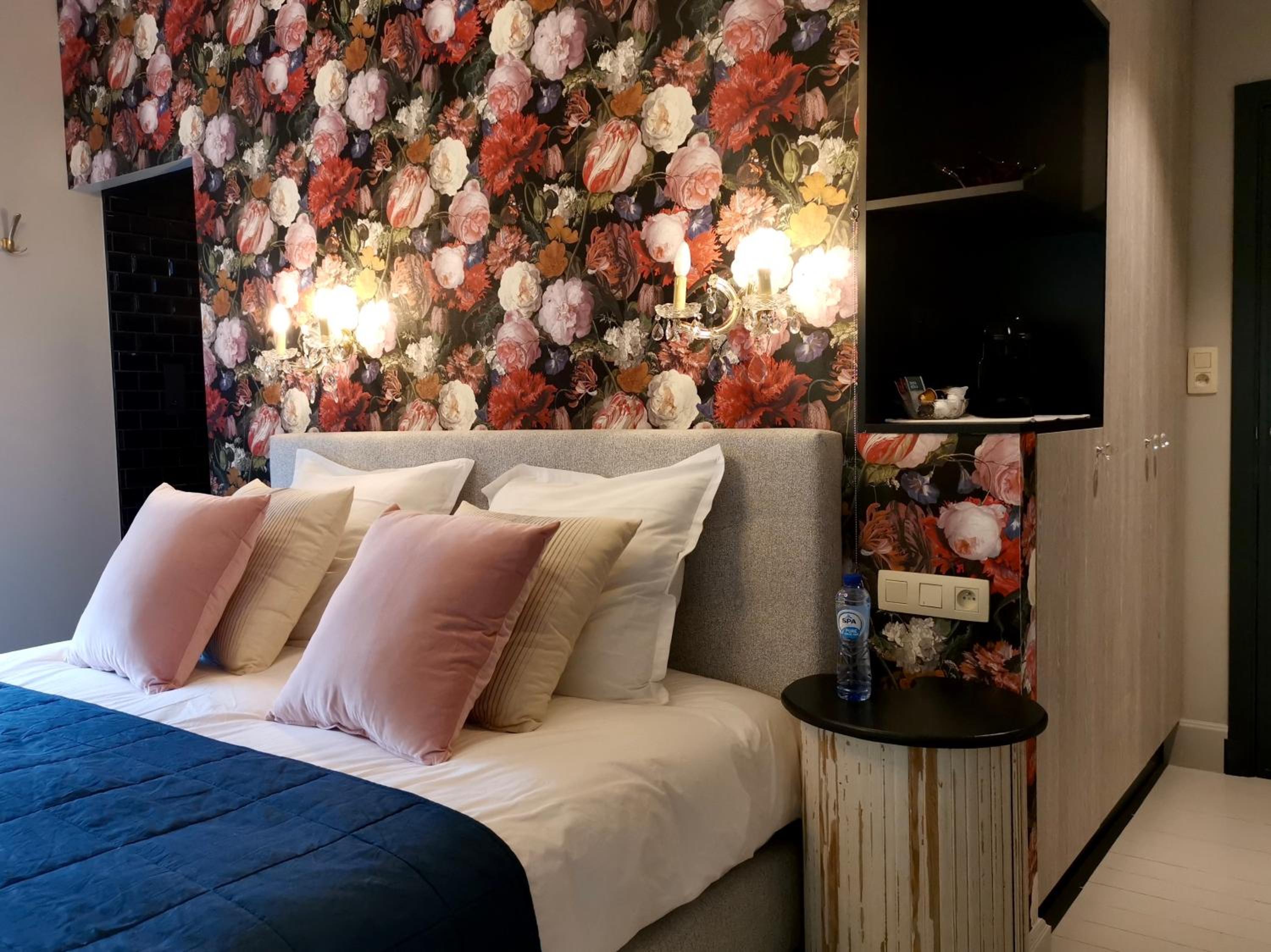 Deluxe Double Room with Shower photo 1
