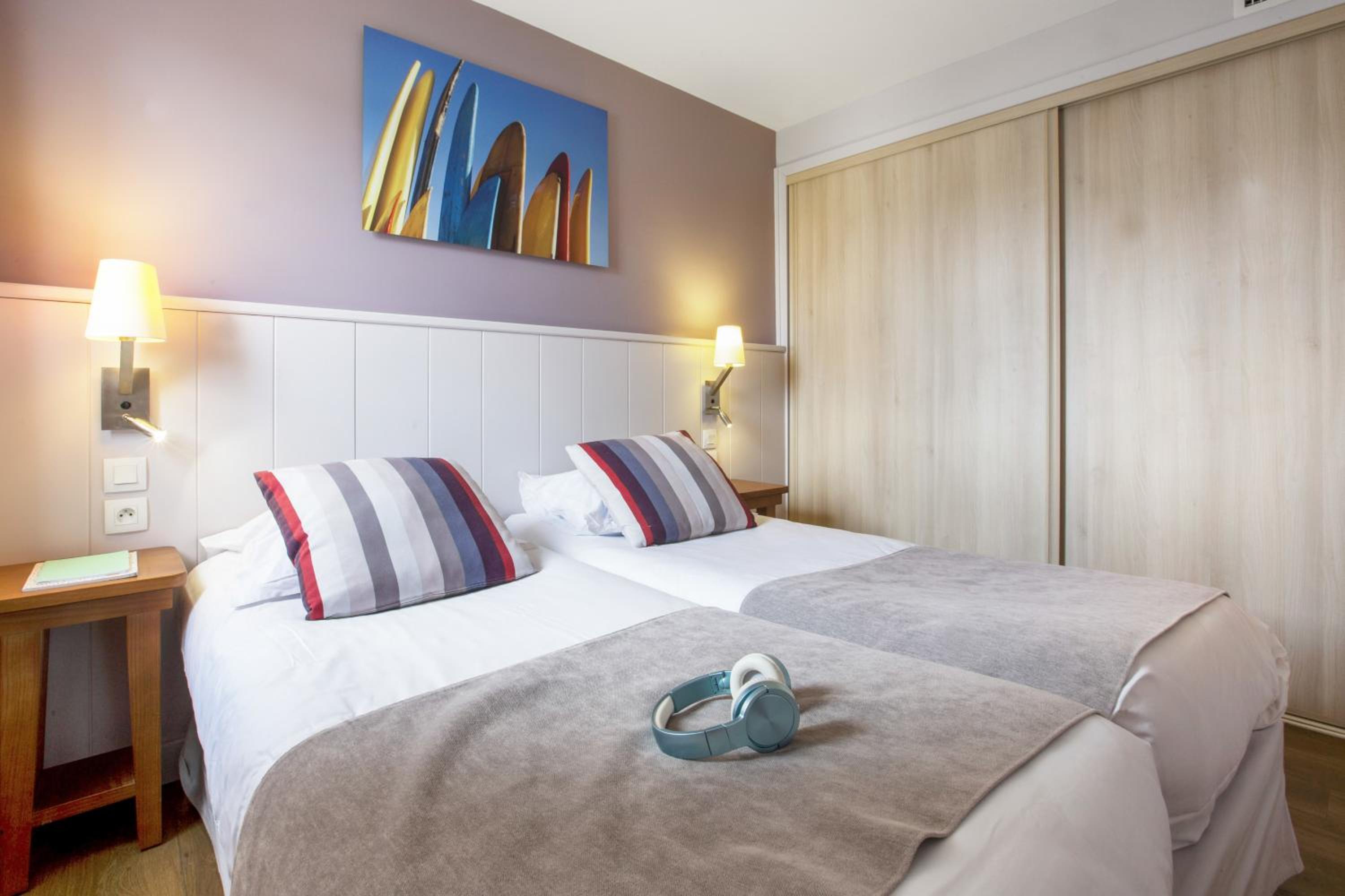 Superior One-Bedroom Apartment (4 People) - Garden View
