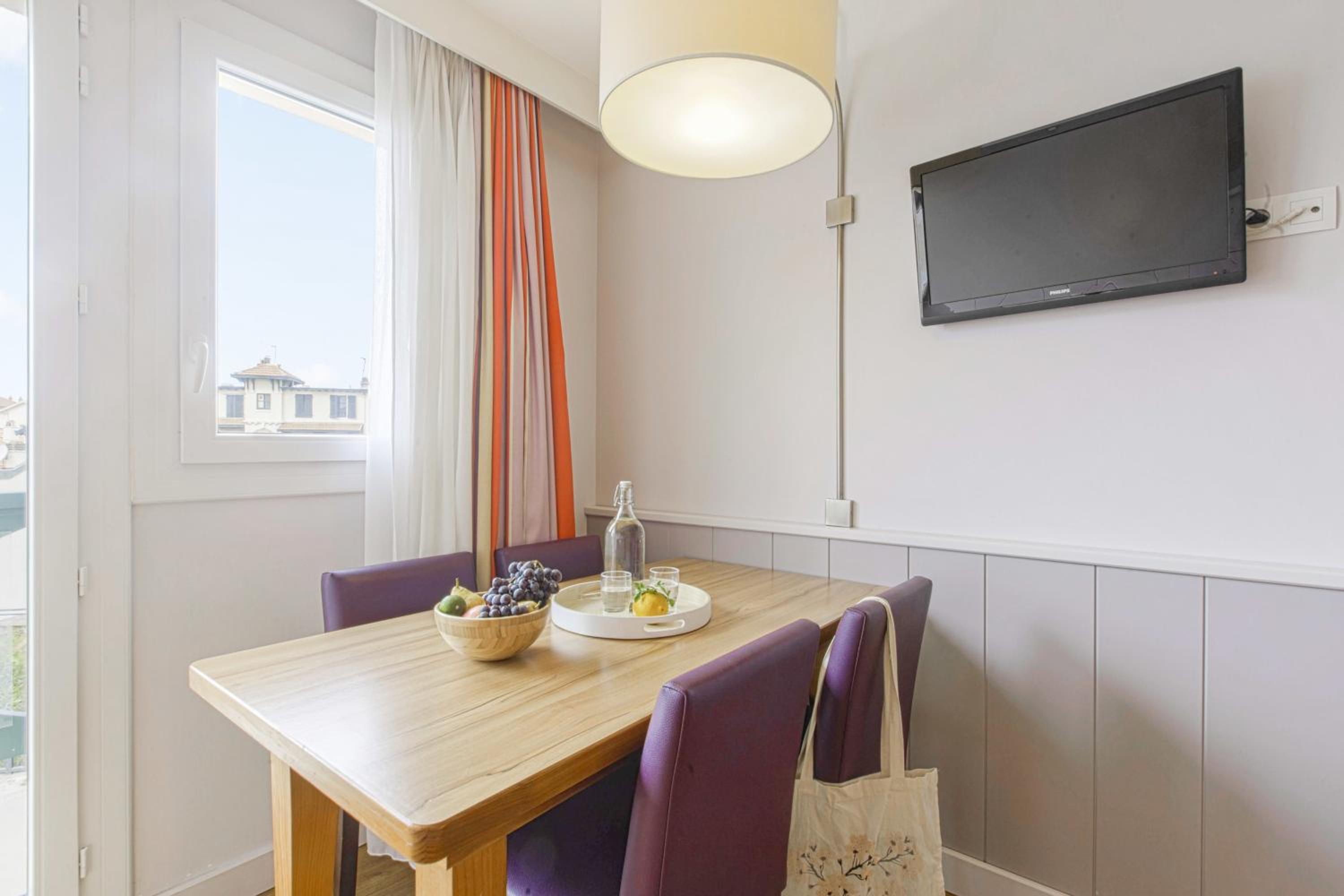 Superior One-Bedroom Apartment (4 People) - Garden View - Photo 2