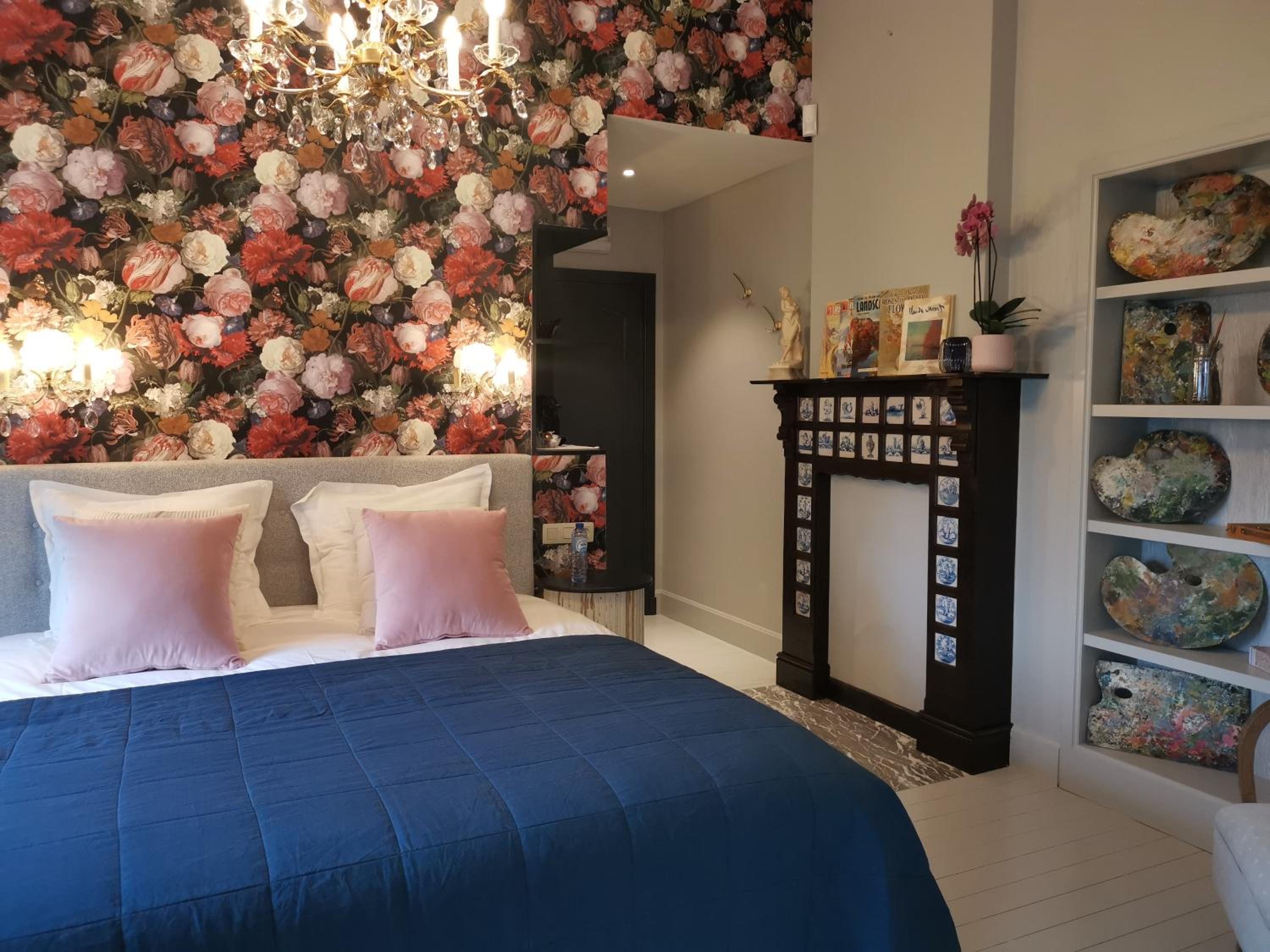 Deluxe Double Room with Shower photo 2