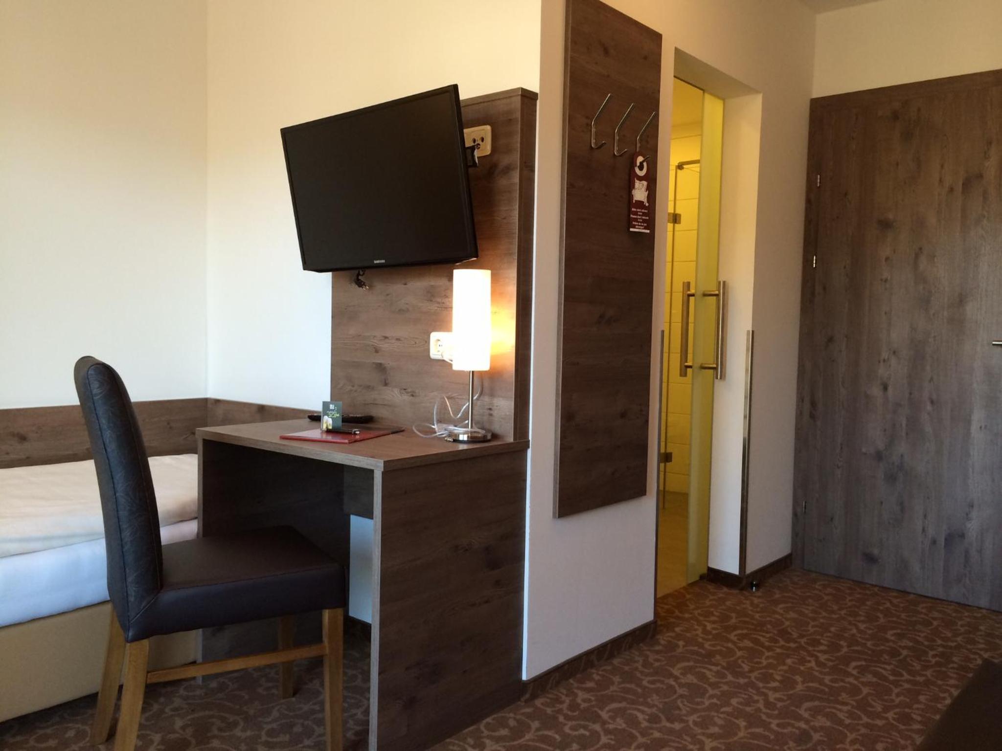 Single Room with Balcony photo 3