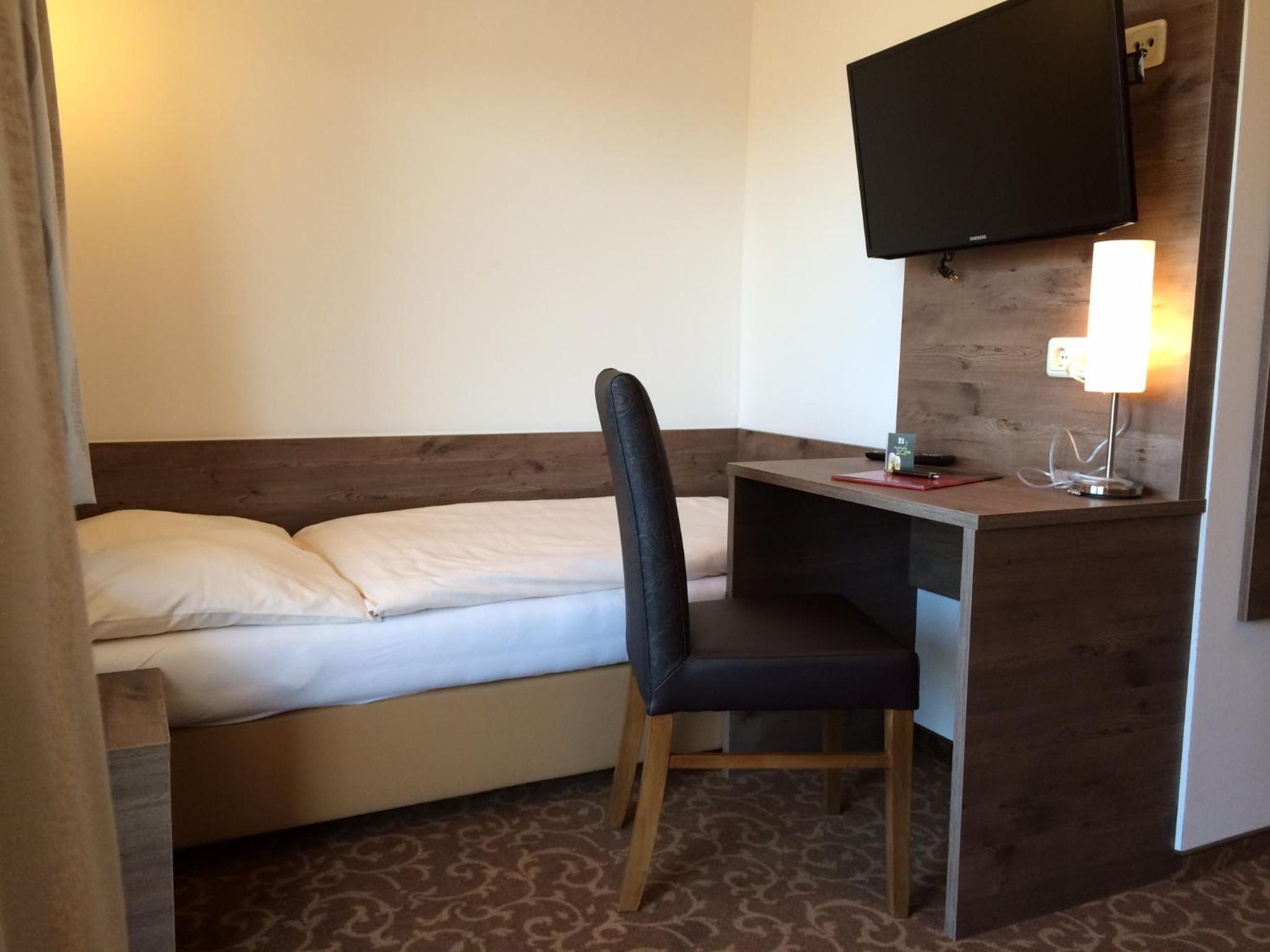 Single Room with Balcony photo 1