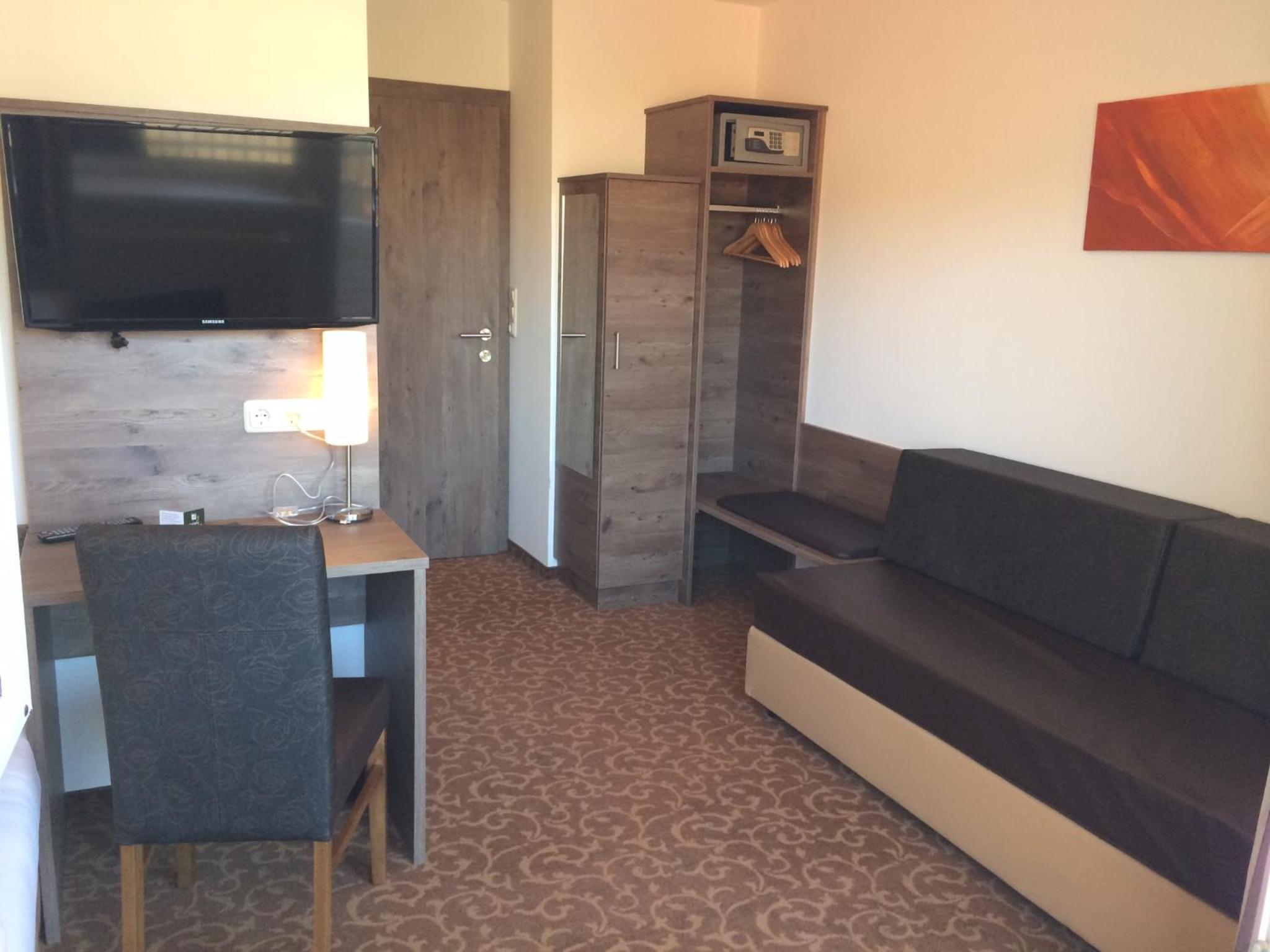 Single Room with Balcony photo 2