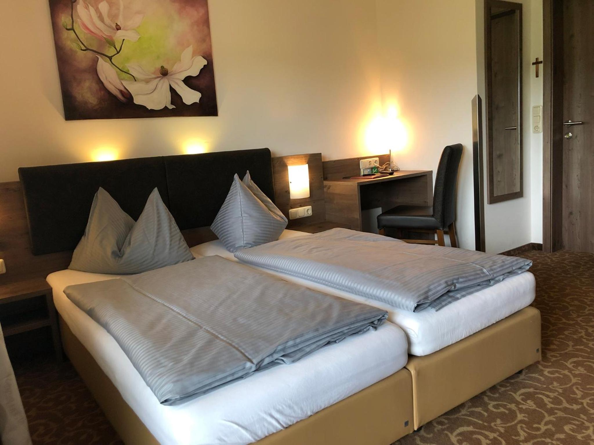 Double Room with Balcony - Photo 1