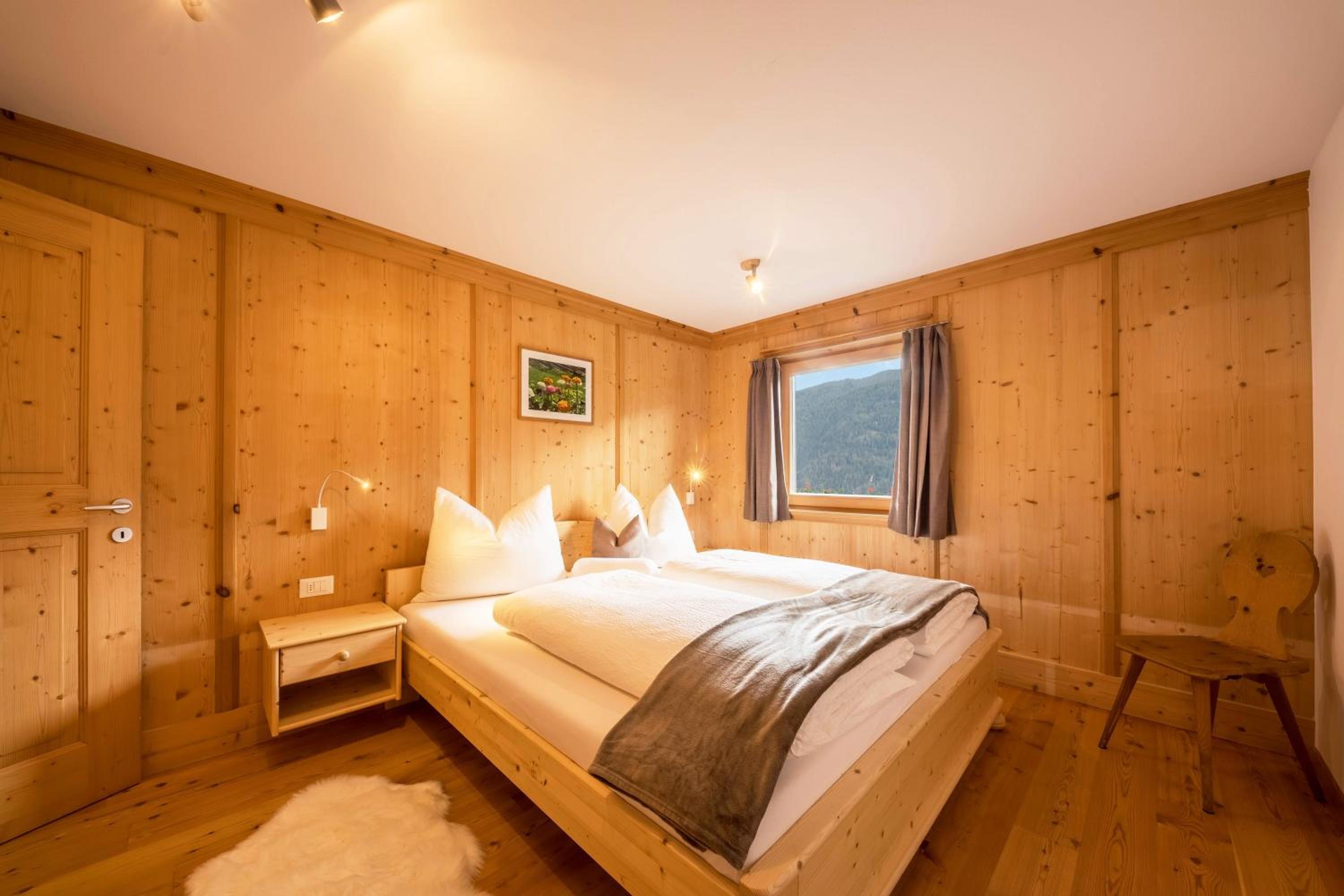 Two-Bedroom Deluxe Apartment with Garden View
