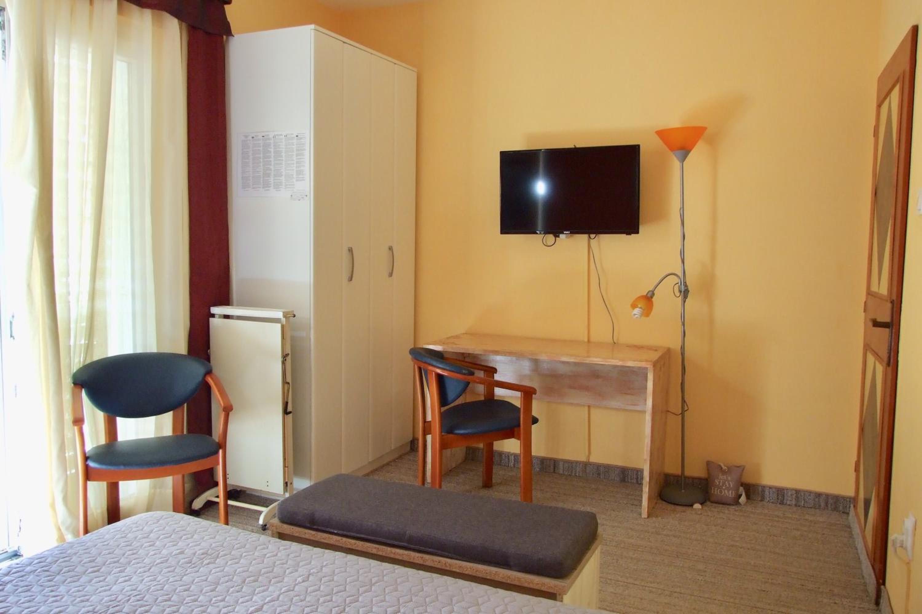 Standard Double Room photo 2