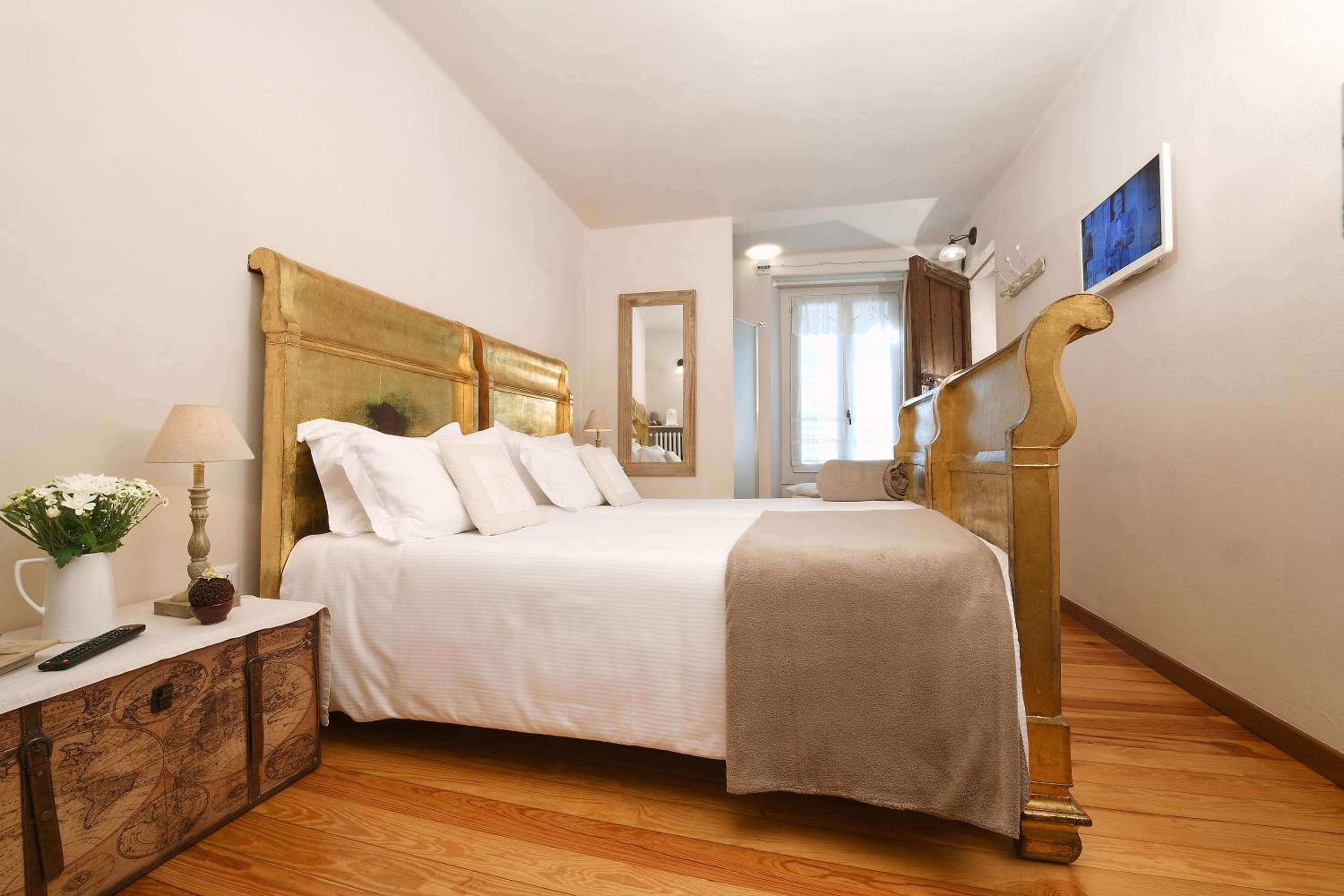 Twin Room - Photo 1