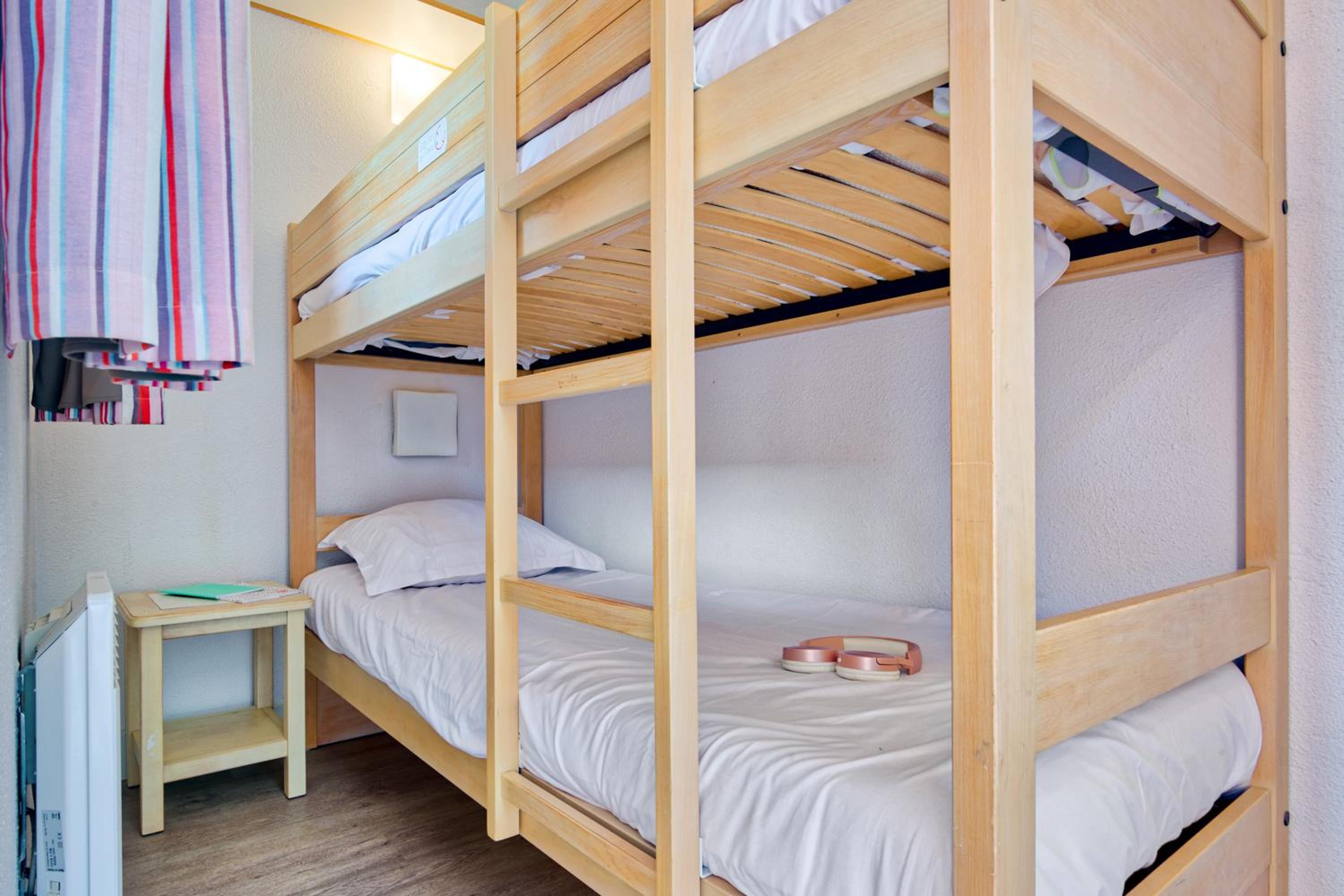 One-Bedroom Apartment with Sleeping Alcove and Terrace or Balcony (6 People) - Garden View - Photo 3