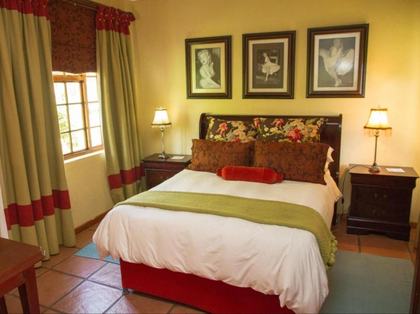 Honeymoon Suite - Photo 7