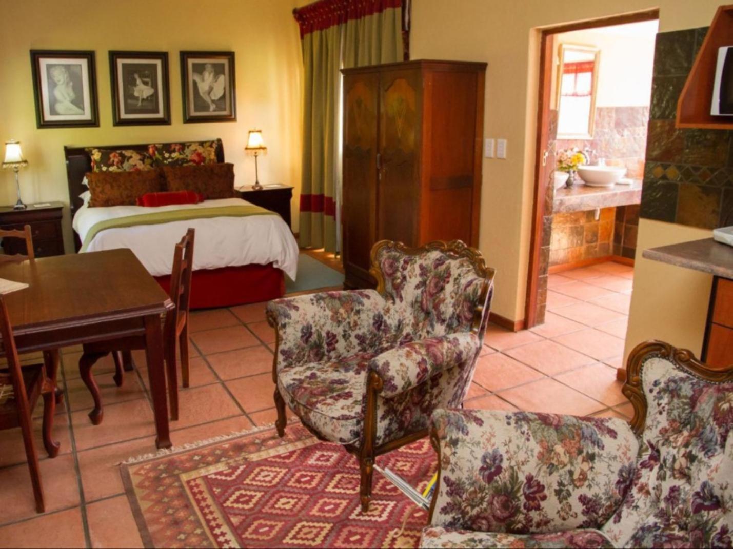Honeymoon Suite - Photo 8