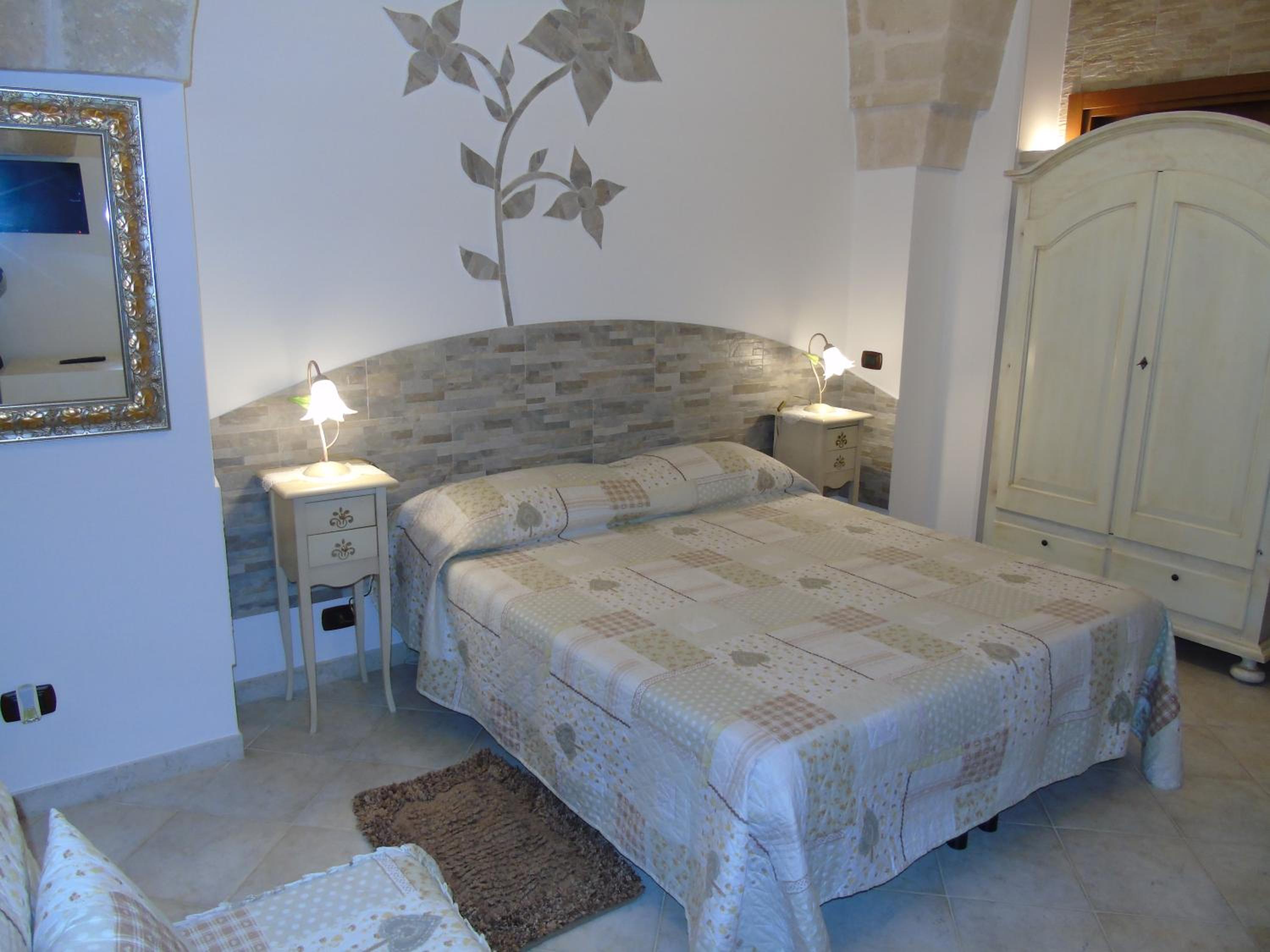 Standard Queen Room photo 1