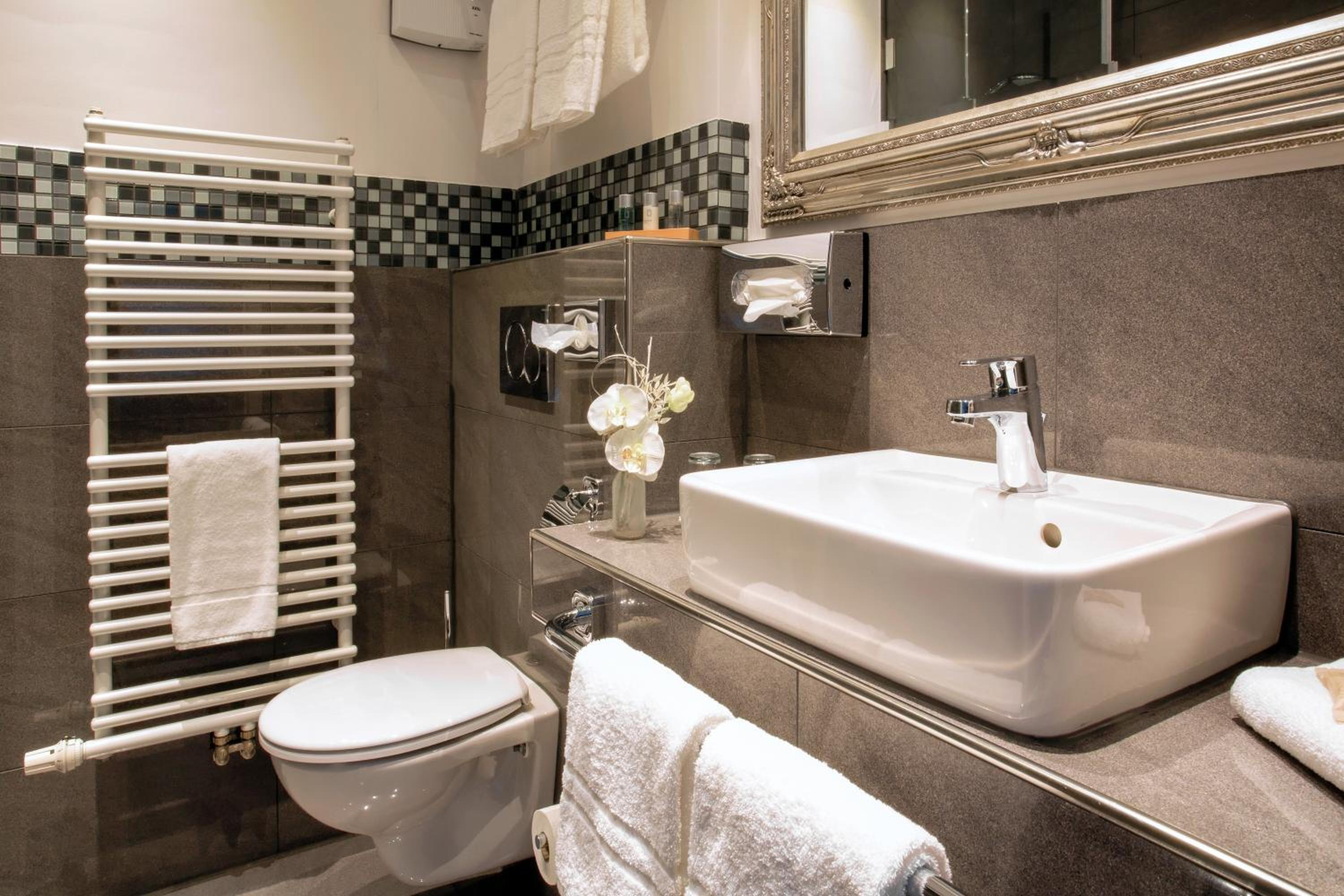 Single Room photo 3
