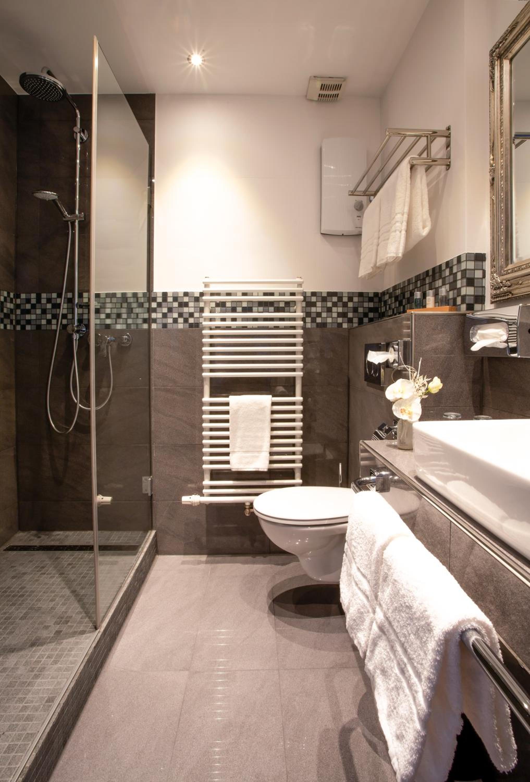 Single Room photo 2