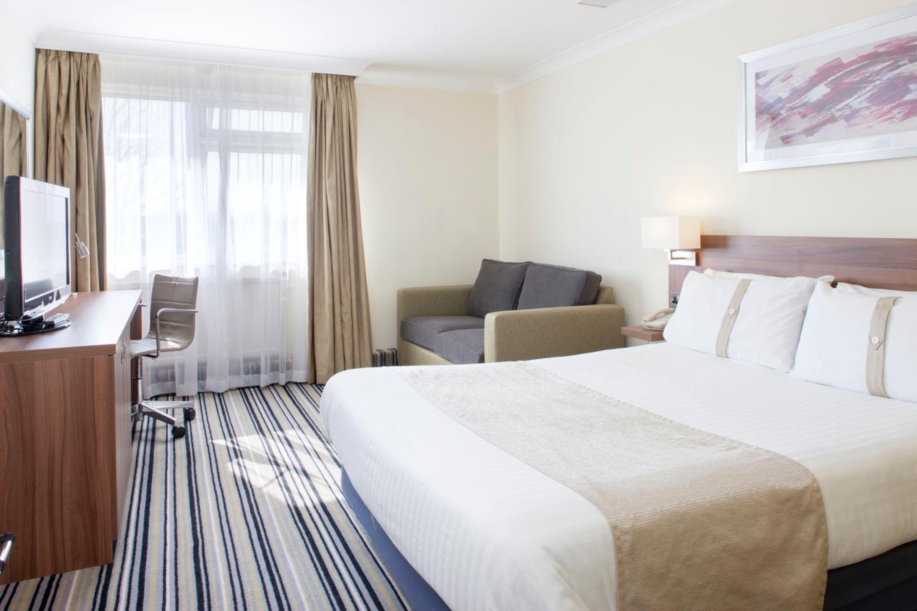 Standard Double Room with Single Sofa Bed photo 2
