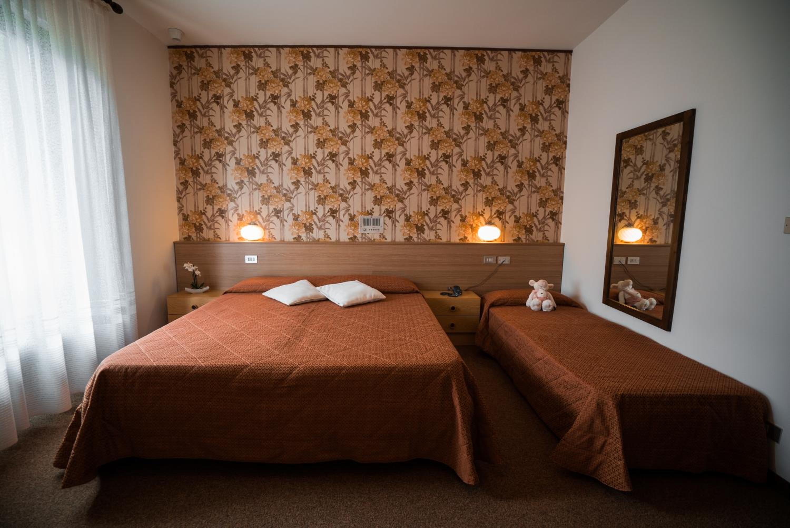 Economy Quadruple Room photo 1
