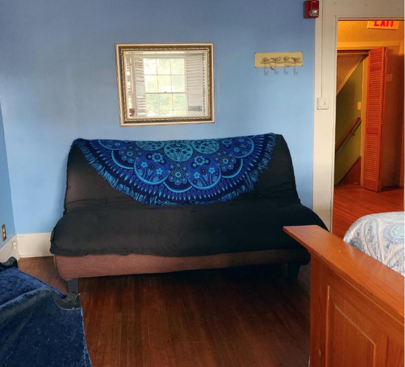 Budget Double Room photo 3