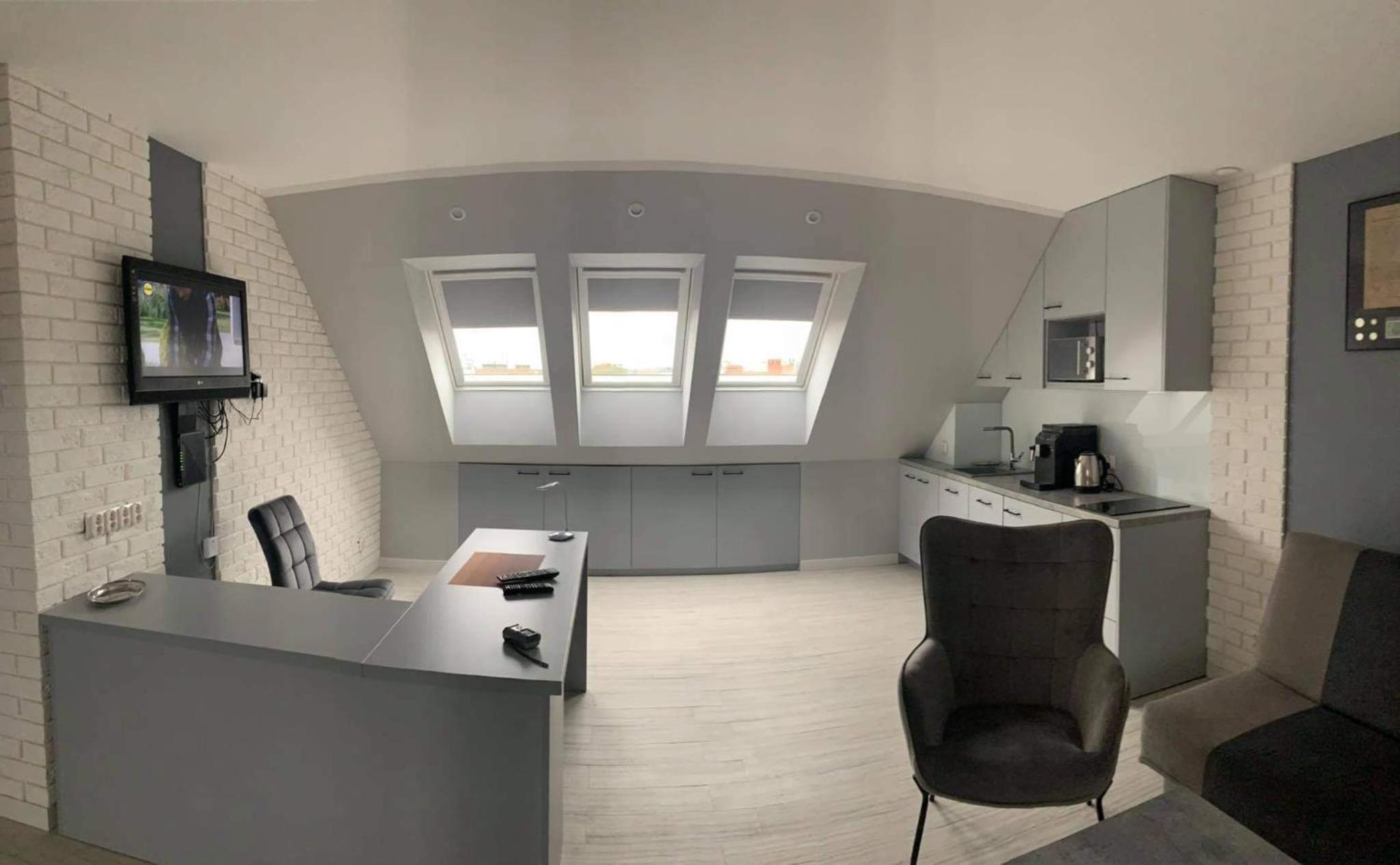 One-Bedroom Apartment - Photo 9