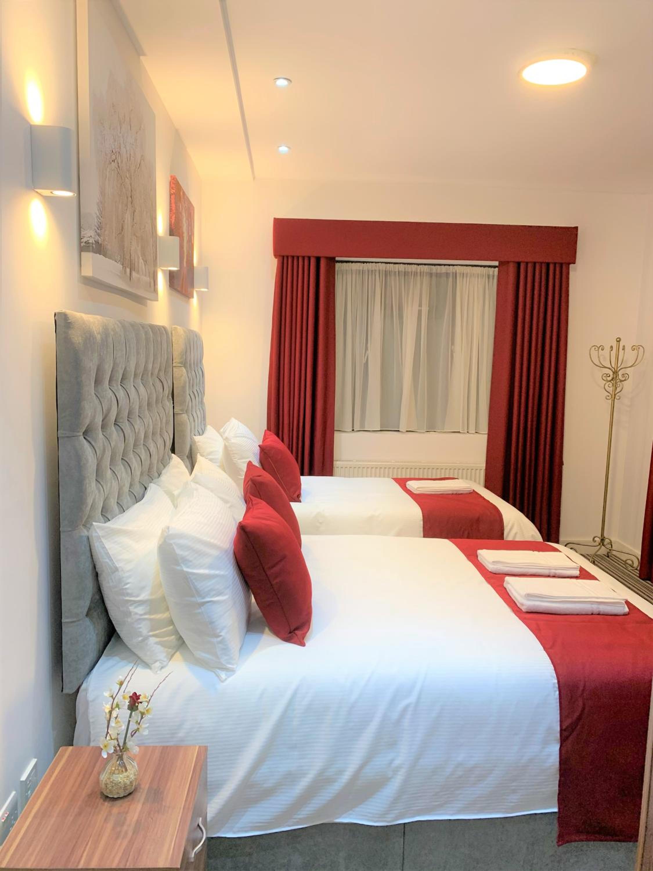 Standard Triple Room - Photo 3
