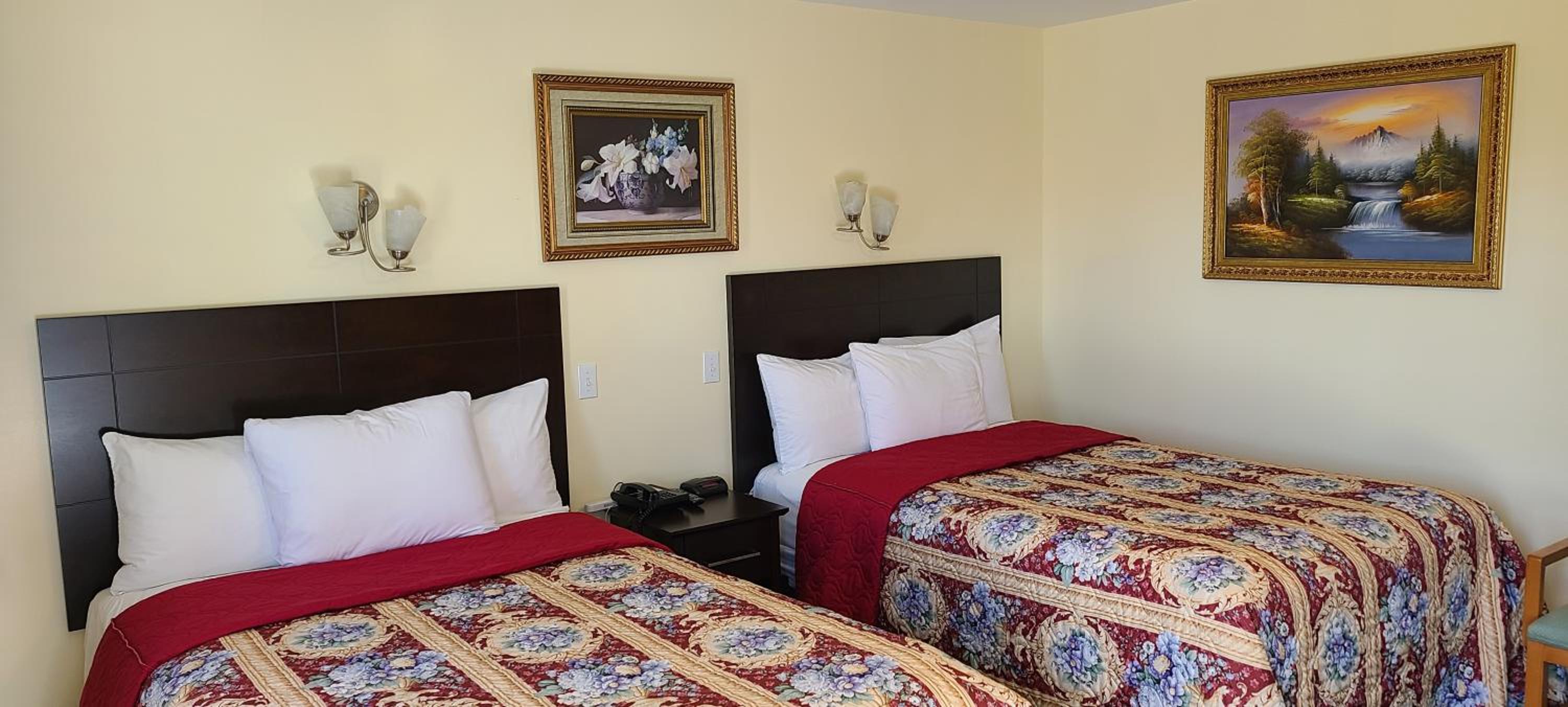 Double Room with Two Double Beds photo 1